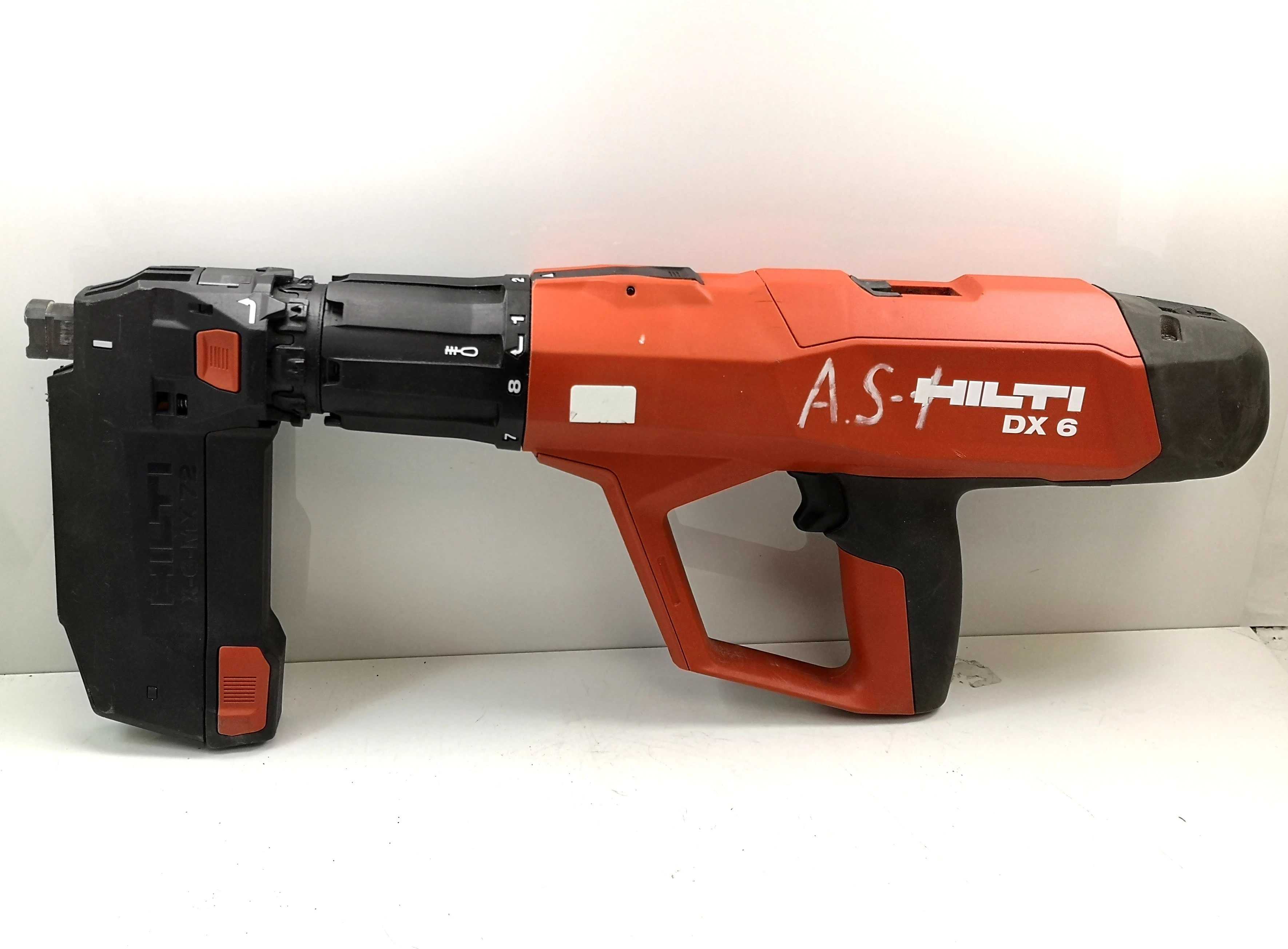 automatyczny-osadzak-hilti-dx-6-28-czerwca-313-poznan-ska-x