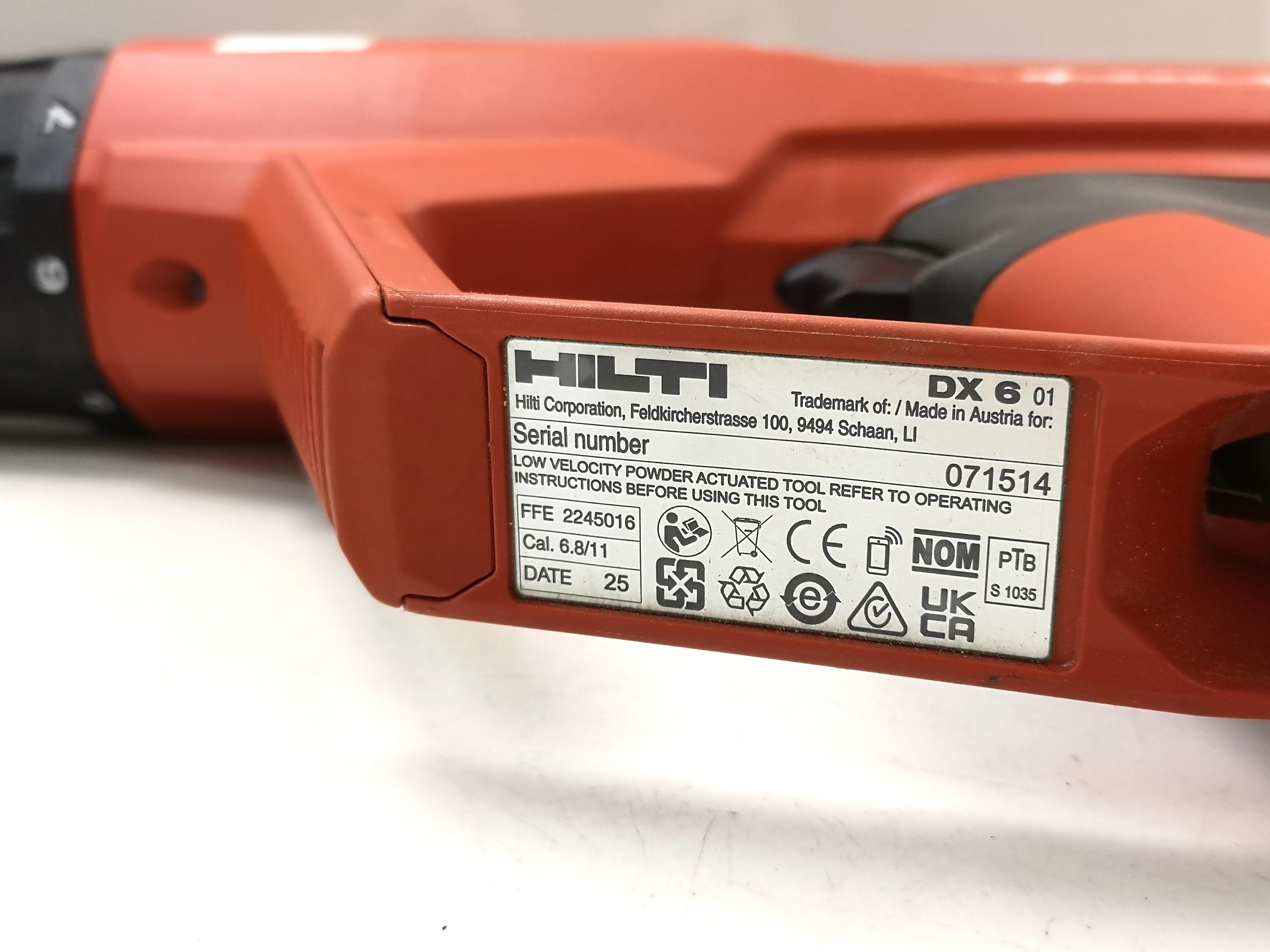 automatyczny-osadzak-hilti-dx-6-maksymalna-dlugosc-gwozdzizszywek-72