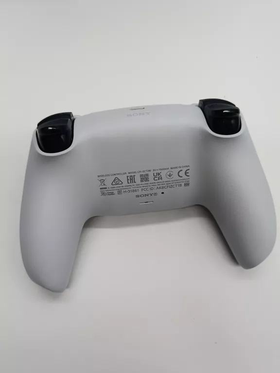 konsola-sony-ps5-1tb-z-napedem-cfi-2116-komplet-gw-media-stan-bdb-stan-11323-2