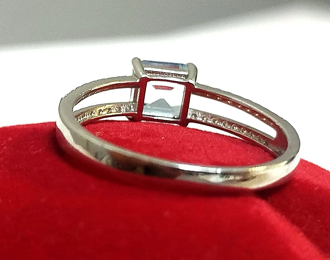 srebrny-pierscionek-proby-925-z-akwamarynem-waga-195-g-rozmiar-21-kamien-17088-8192