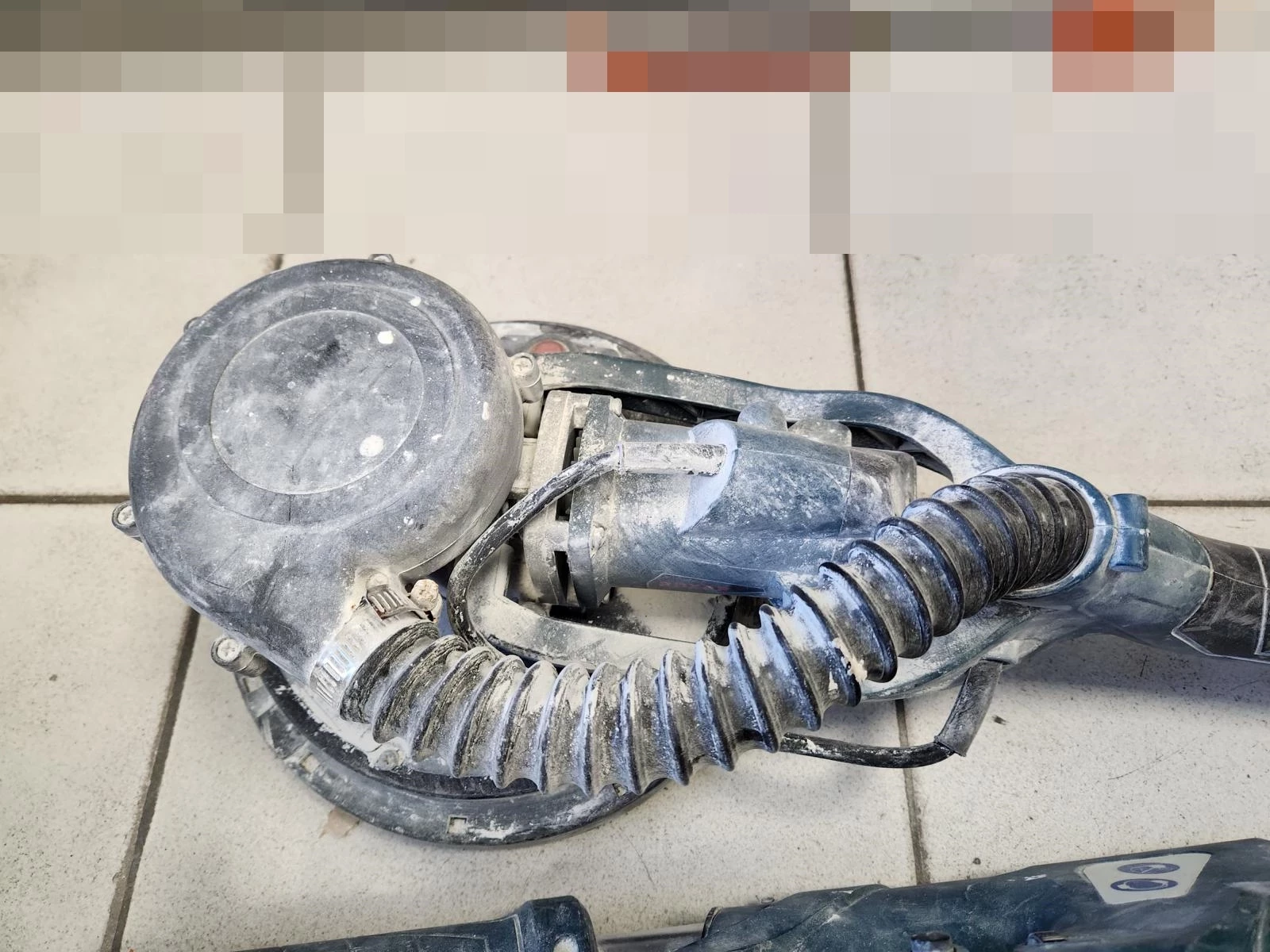 szlifierka-zyrafa-do-gipsu-gladzi-bezpylowa-led-bx-700-rodzaj-zasilania-128529-2