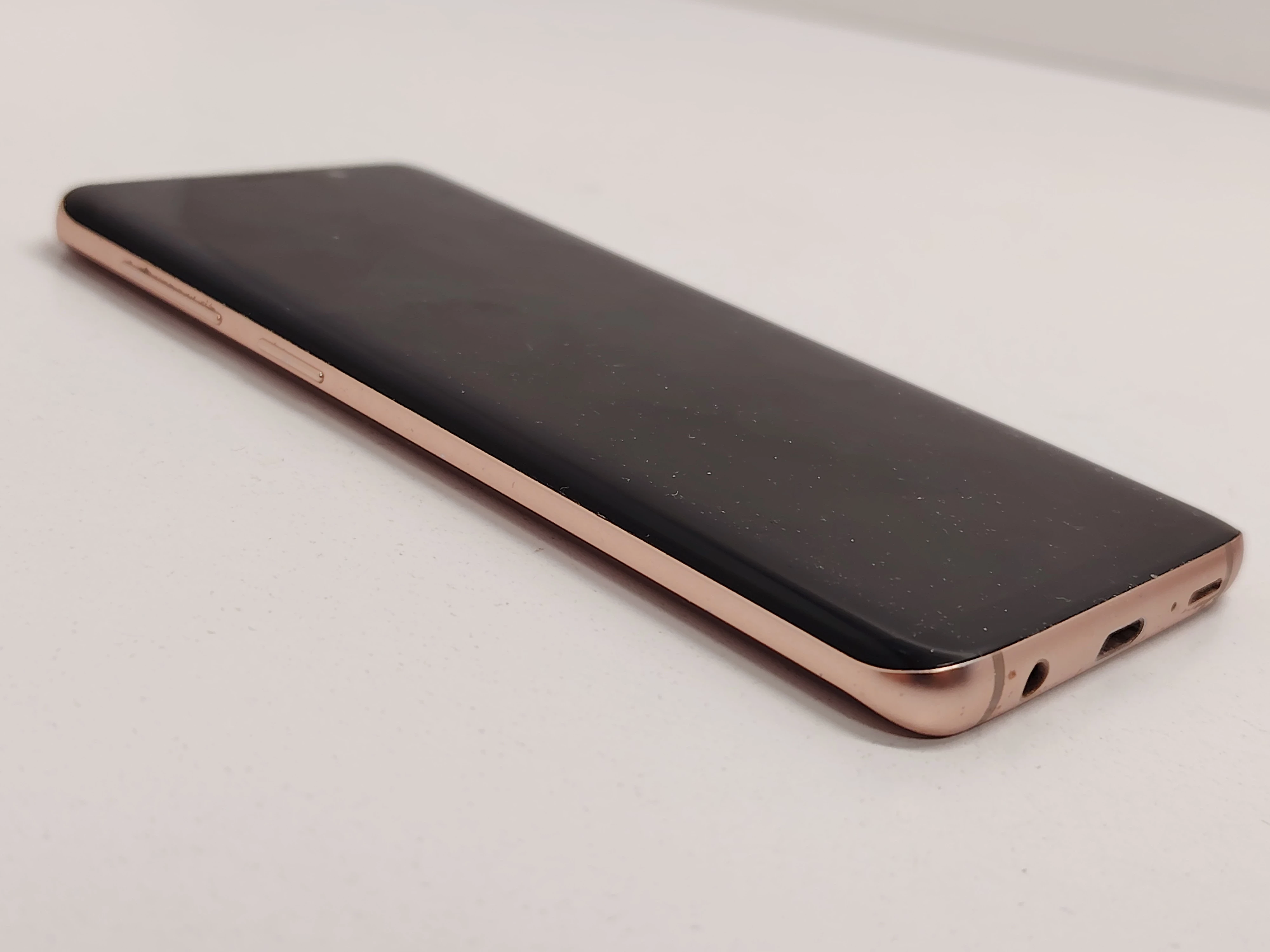 telefon-samsung-galaxy-s9-4-gb-64-gb-pojemnosc-akumulatora-3500