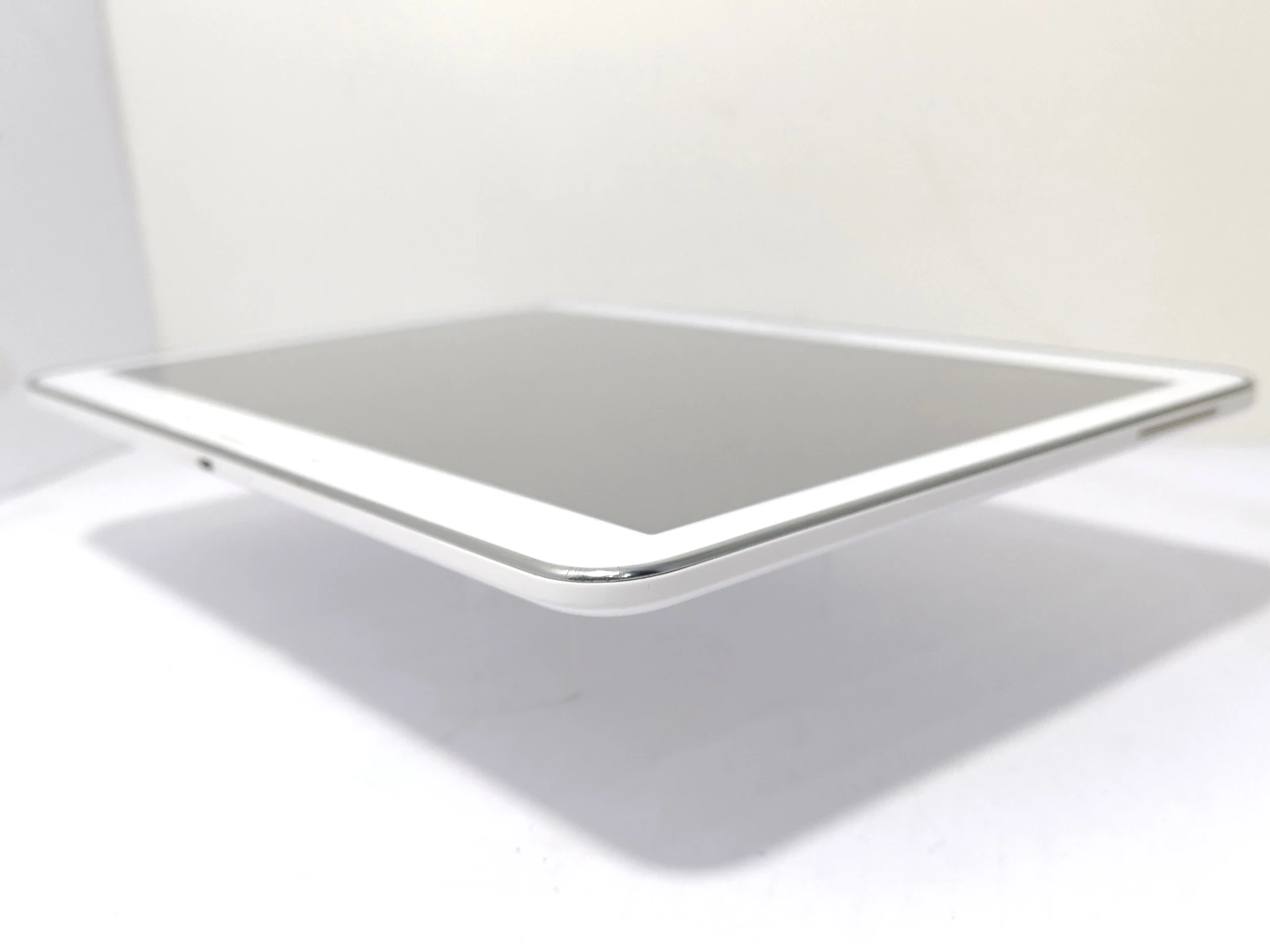 tablet-samsung-galaxy-tab-4-101-1516-gb-lte-sm-t535-wbudowana-pamiec-202869-214201