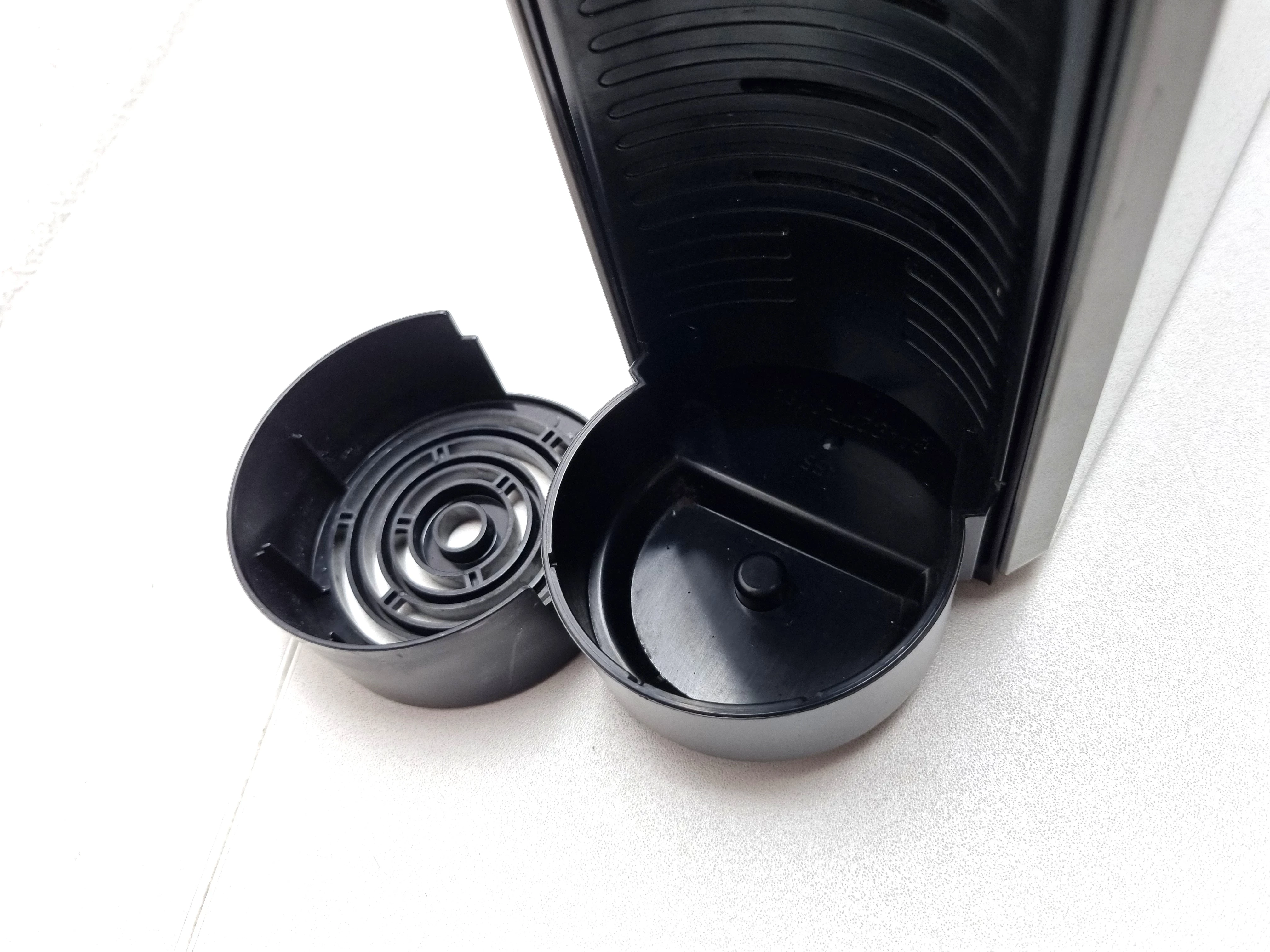 ekspres-do-kawy-kapsulkowy-delta-q-mini-qool-1200w-cisnienie-1900