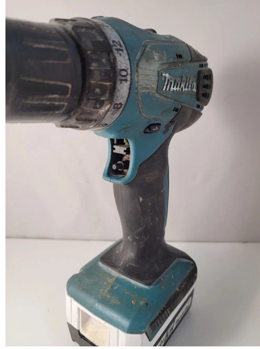 wkretarka-makita-df347d-a-aku-144v-15-ah-ladowarka-napiecie-v-128551-6