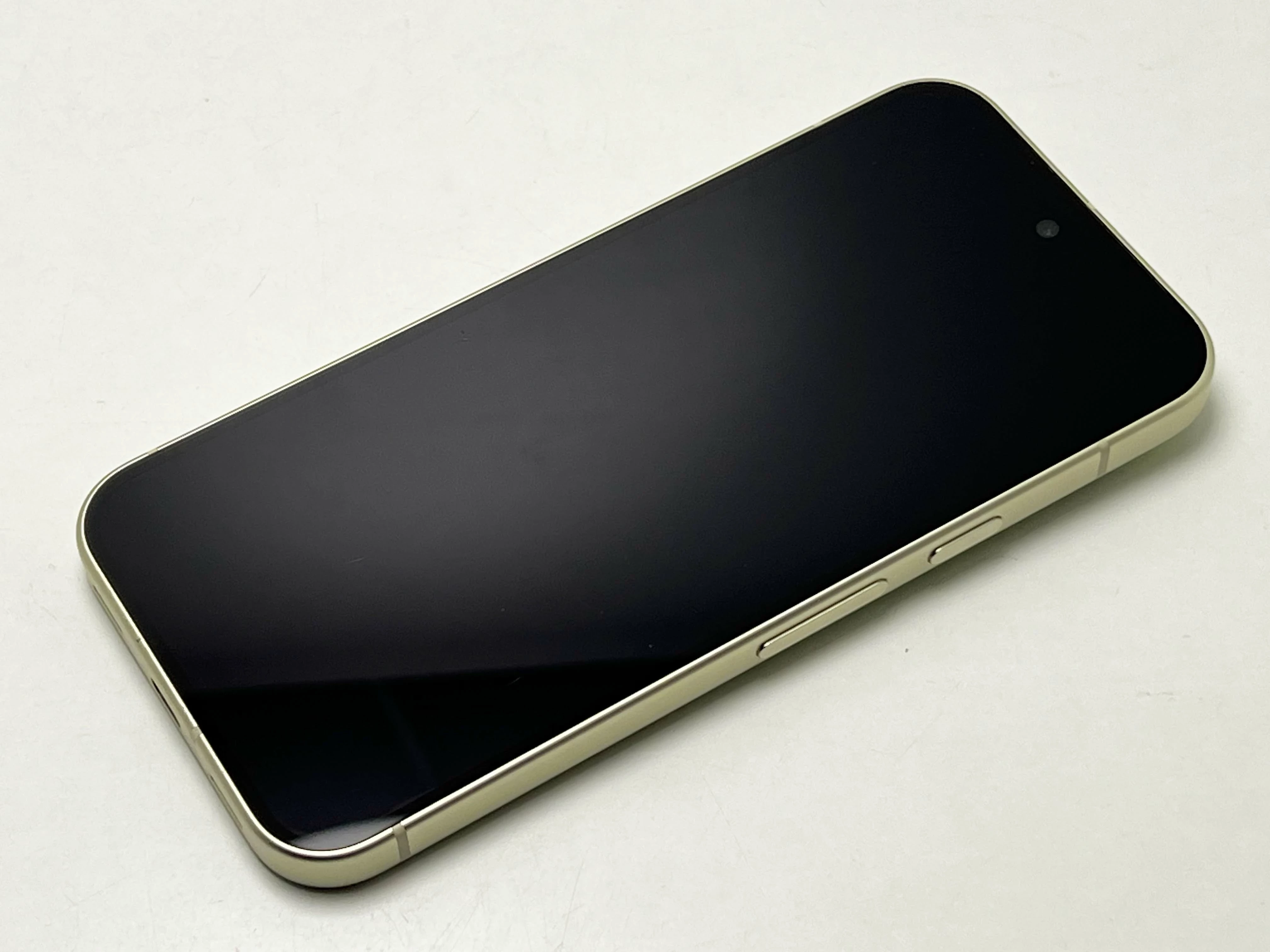 telefon-google-pixel-10-5g-12128-stan-11323-2