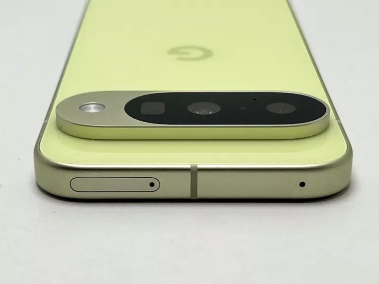 telefon-google-pixel-10-5g-12128-przekatna-ekranu-630