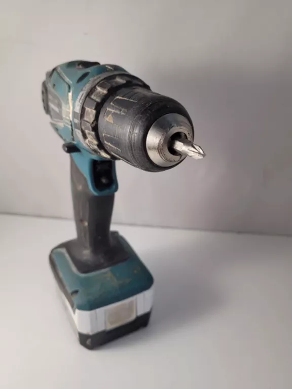 wkretarka-makita-df347d-a-aku-144v-15-ah-ladowarka-armii-krajowej-1a-goldap