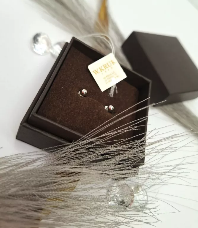 piekne-kolczyki-z-bialego-zlota-585-chrobrego-44-radom