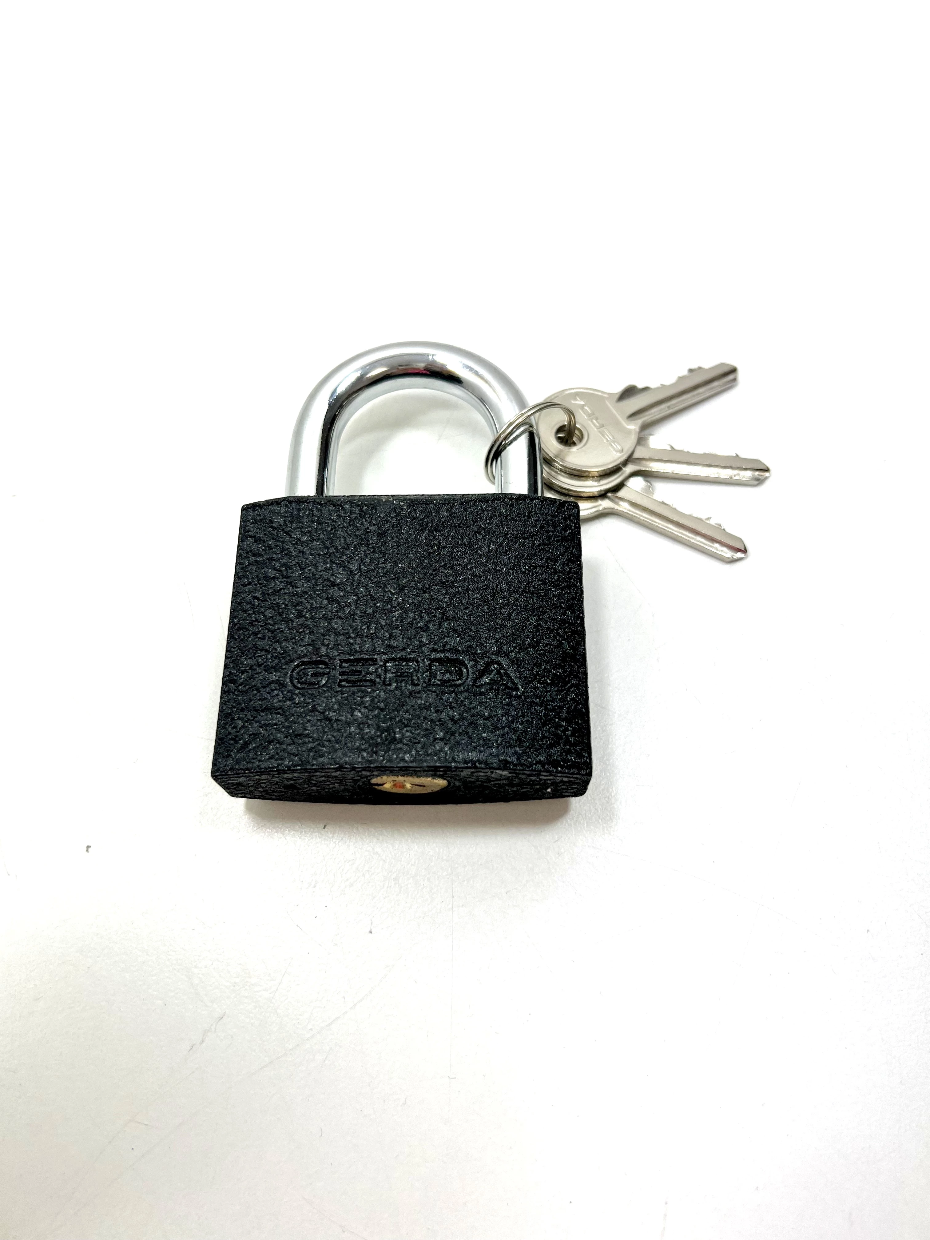 klodka-zeliwna-stalowa-zatrzaskowa-gerda-30-mm-rodzaj-klodki-129774-1