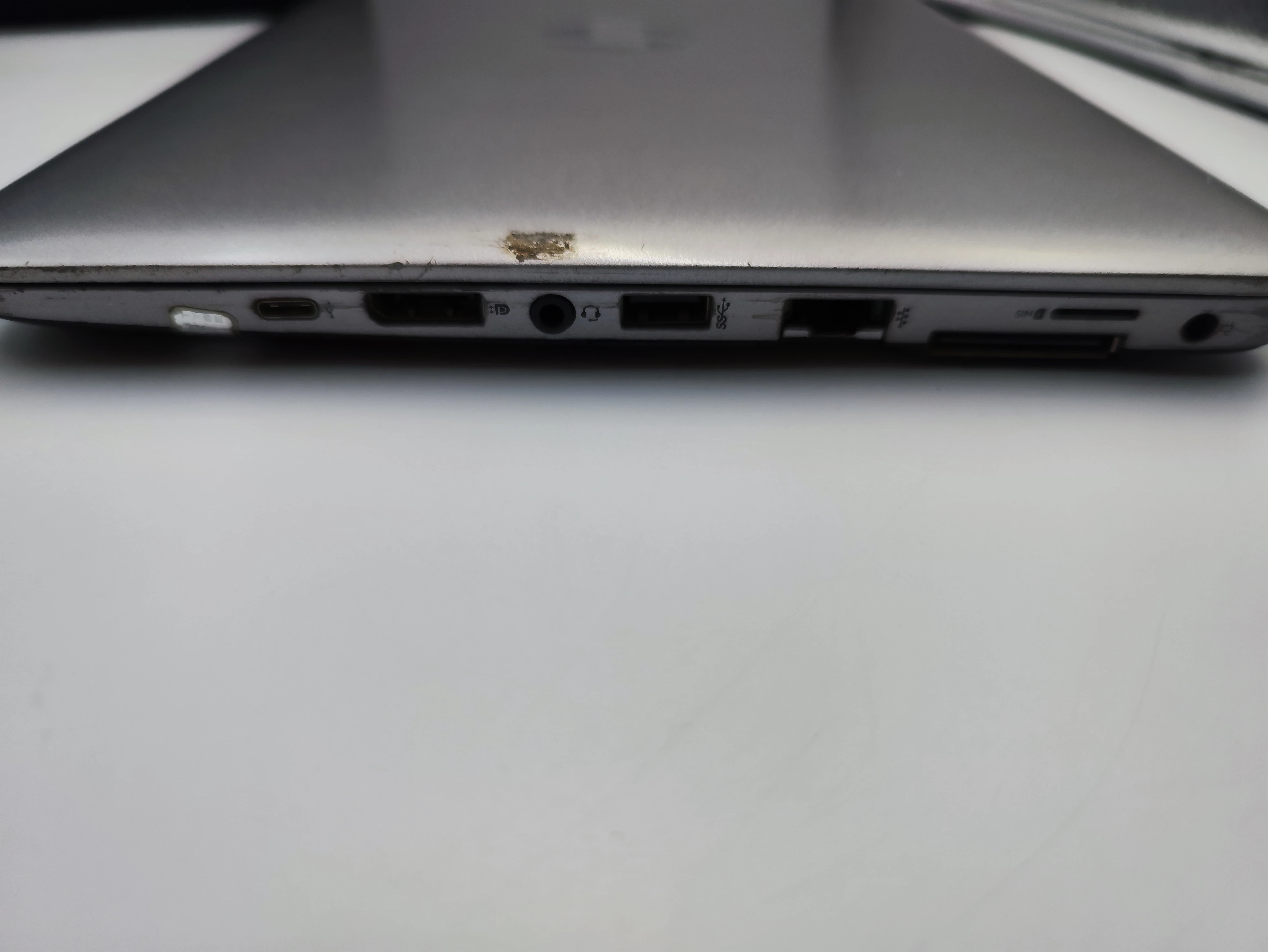 laptop-hp-elitebook-820-g3-8gb240gb-zasilacztorba-przekatna-ekranu-1250