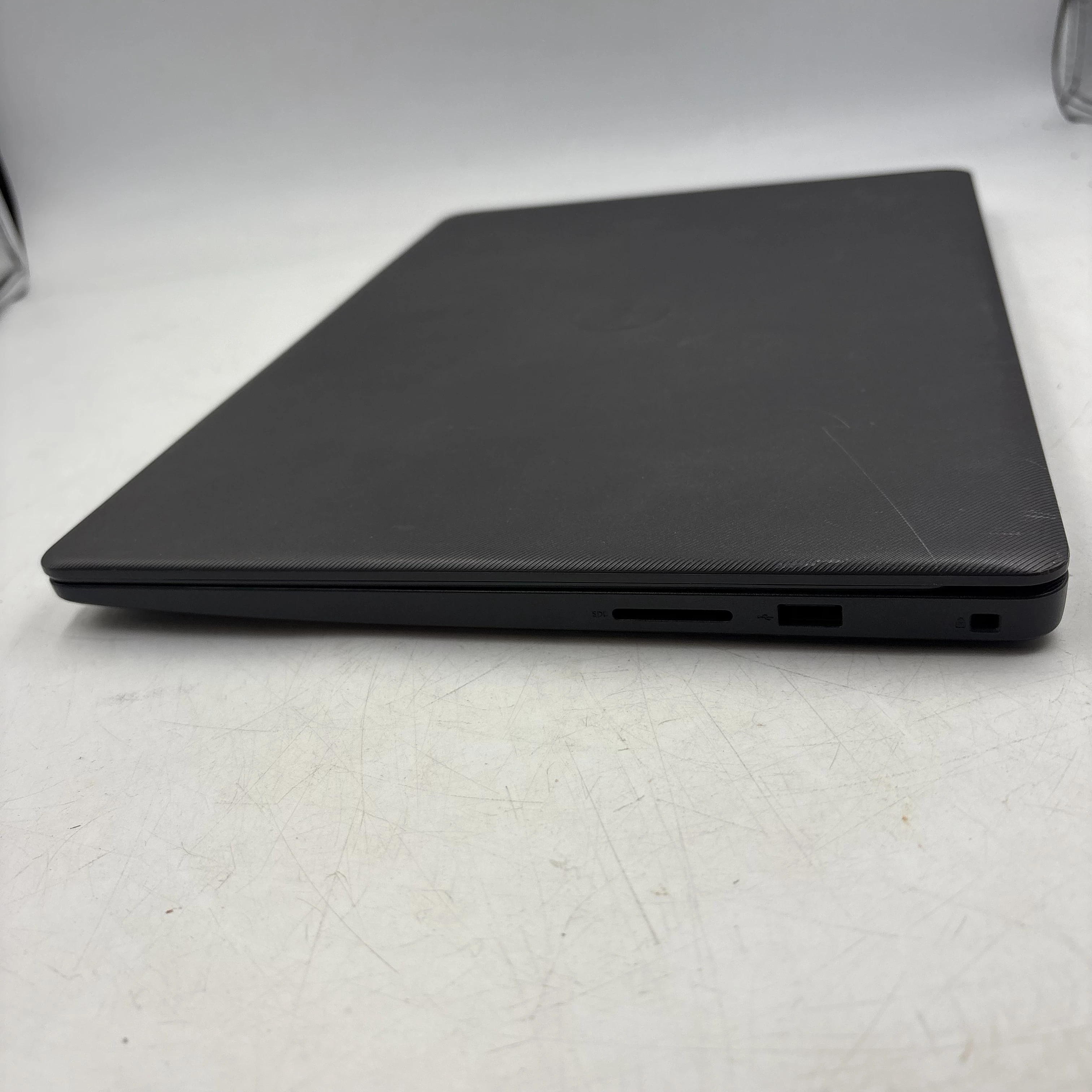 laptop-dell-vostro-3400-at-okazja-at-przekatna-ekranu-1400