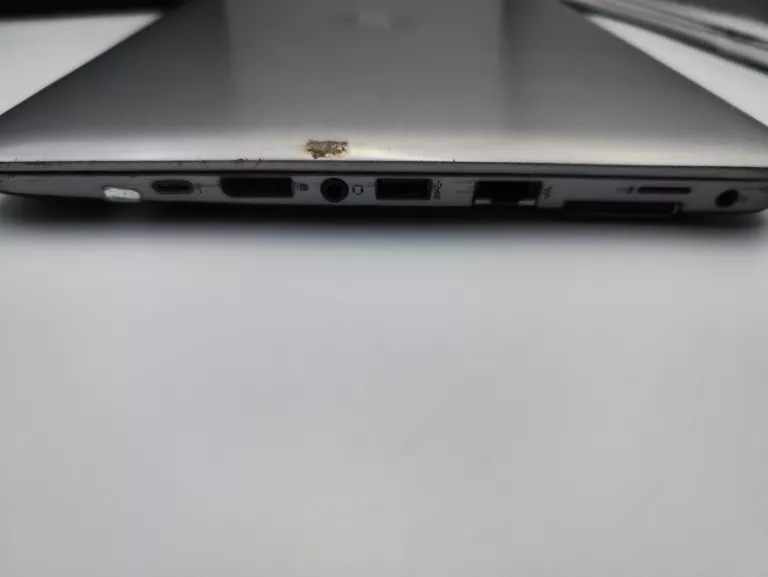 laptop-hp-elitebook-820-g3-8gb240gb-zasilacztorba-przekatna-ekranu-1250