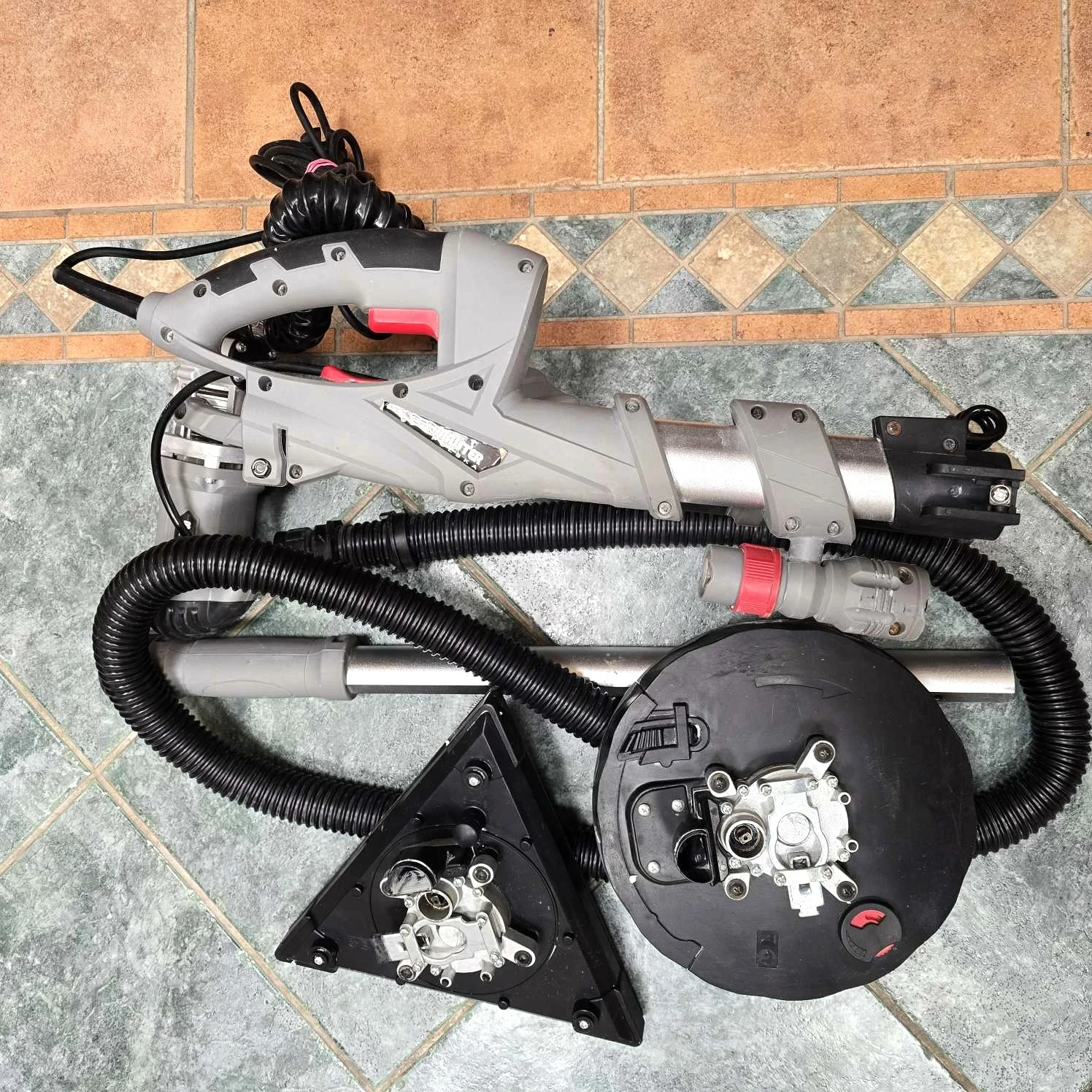 zyrafa-do-gipsu-szlifierka-majster-mp0025-1450w-230v-led-lotnikow-1-warka