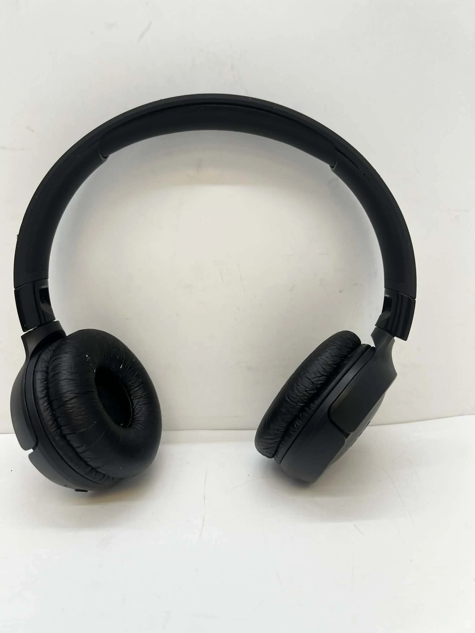 sluchawki-jbl-tune52bt-sam-mostowa-6-augustow-balitc