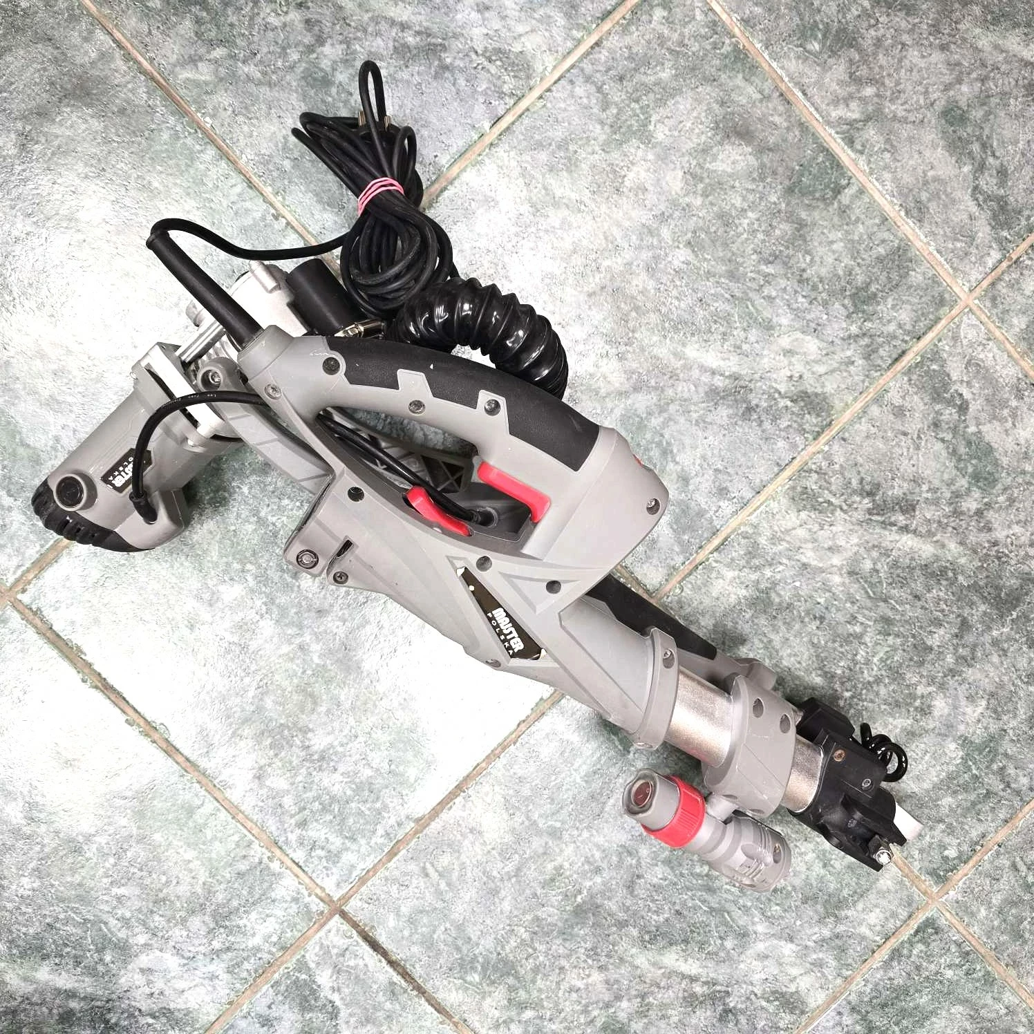 zyrafa-do-gipsu-szlifierka-majster-mp0025-1450w-230v-led-rodzaj-zasilania-128529-2