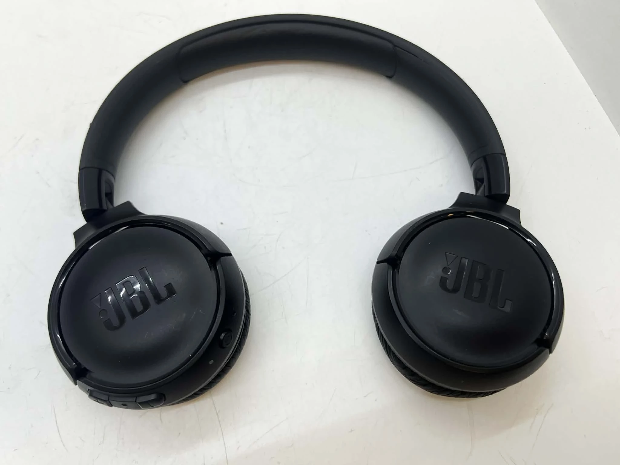 sluchawki-jbl-tune52bt-sam-stan-11323-2