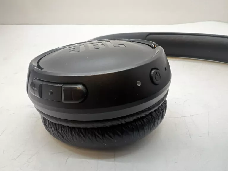 sluchawki-jbl-tune52bt-sam-kolor-dominujacy-129357-3