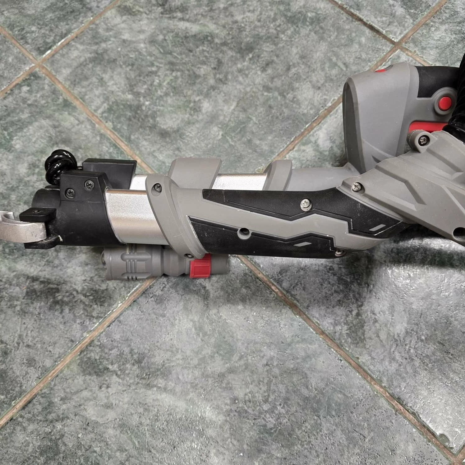 zyrafa-do-gipsu-szlifierka-majster-mp0025-1450w-230v-led-rodzaj-250123-1798308