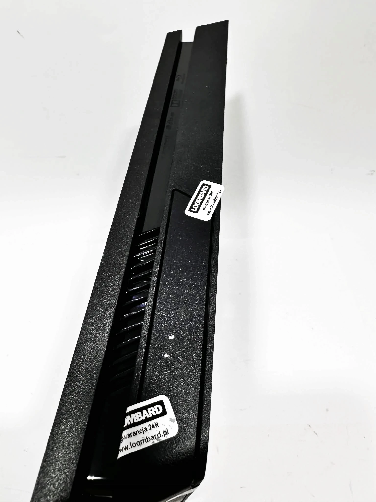 konsola-ps-playstation-4-slim-500gb-cuh-2216a2-pady-komunikacja-205986-2