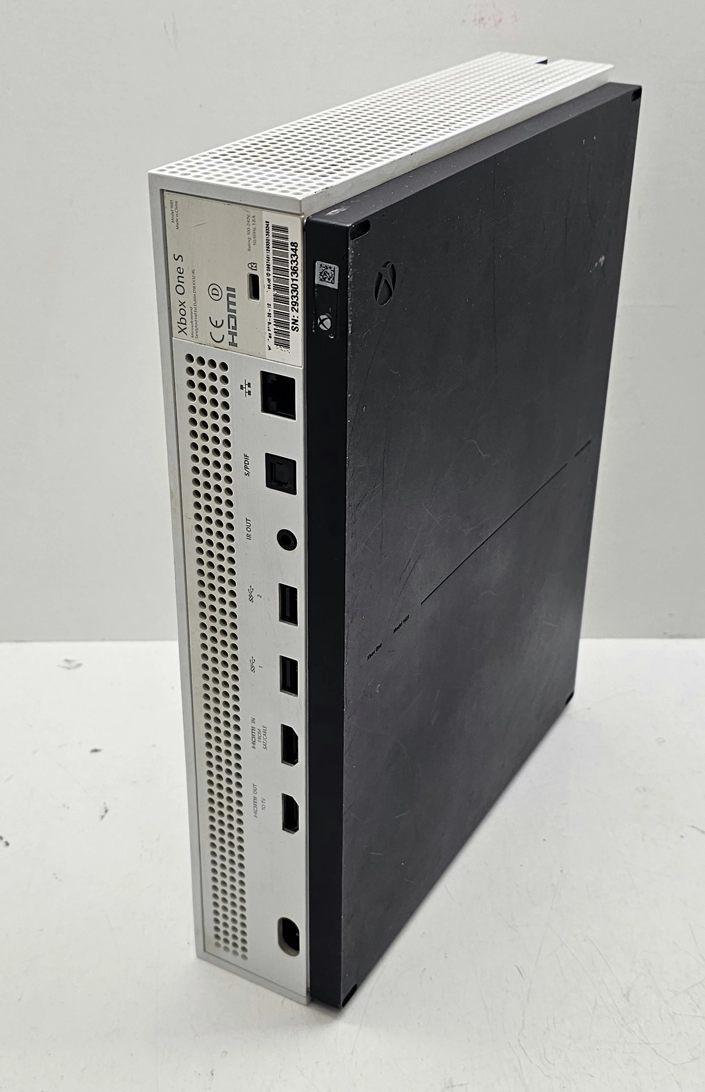 konsola-microsoft-xbox-one-s-all-digital-1-tbpad-wersja-konsoli-130591-2