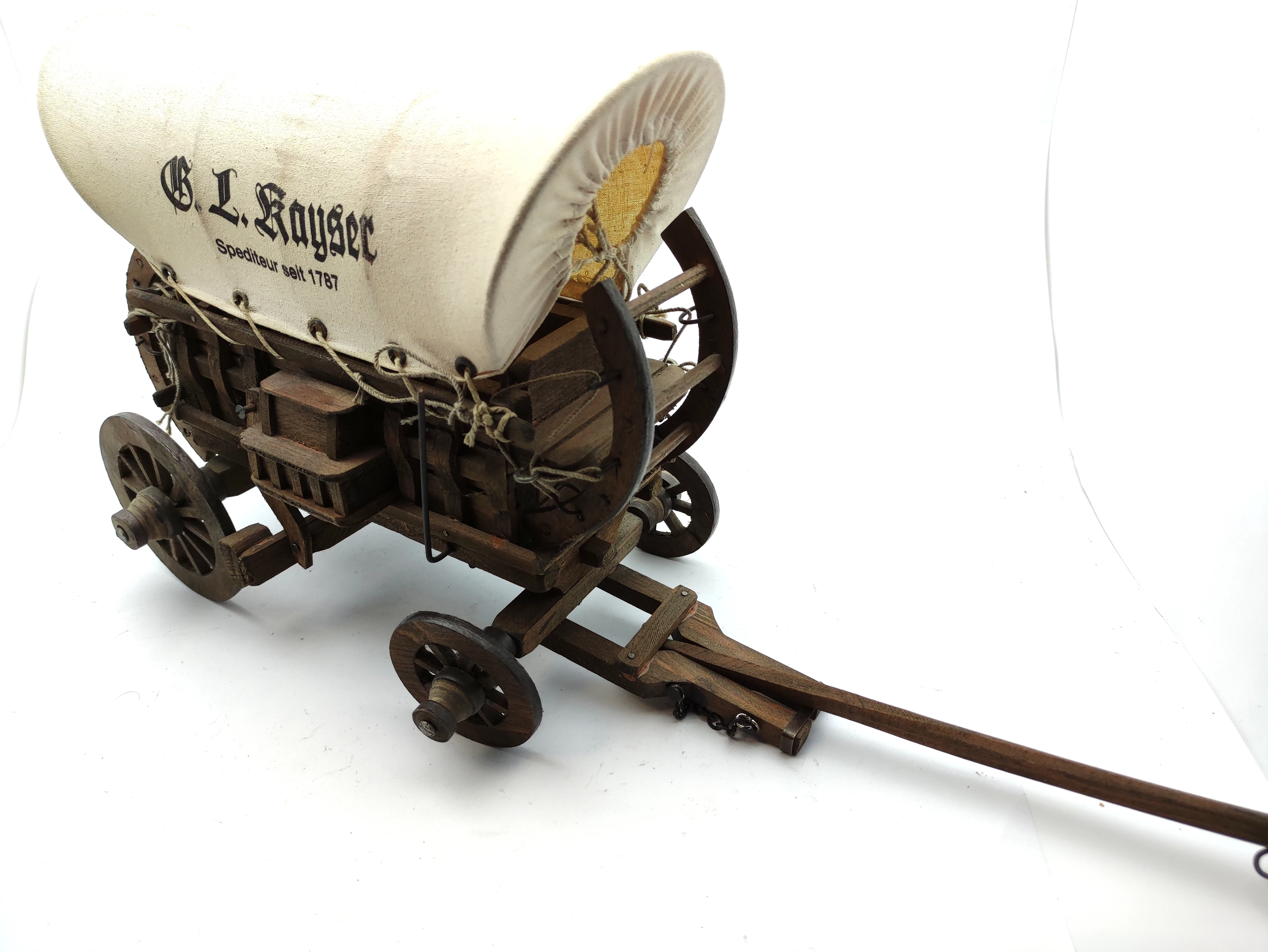 drewniany-model-woz-pocztowy-47cm-dabrowskiego-30-naklo