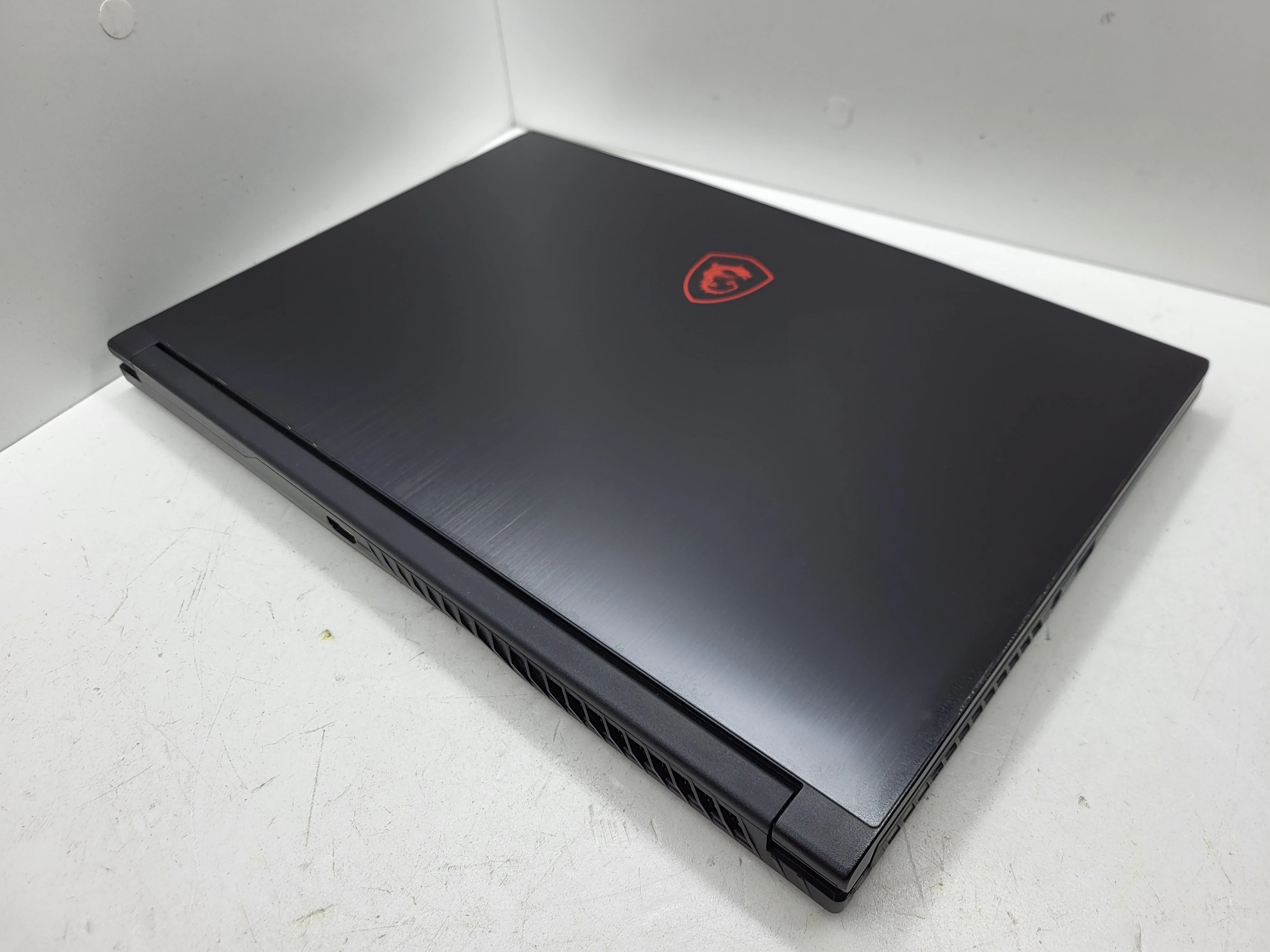 laptop-msi-gf63-thin-8rc5-i5-8300h8gbram256gb-ssd-typ-dysku-twardego-128550-2