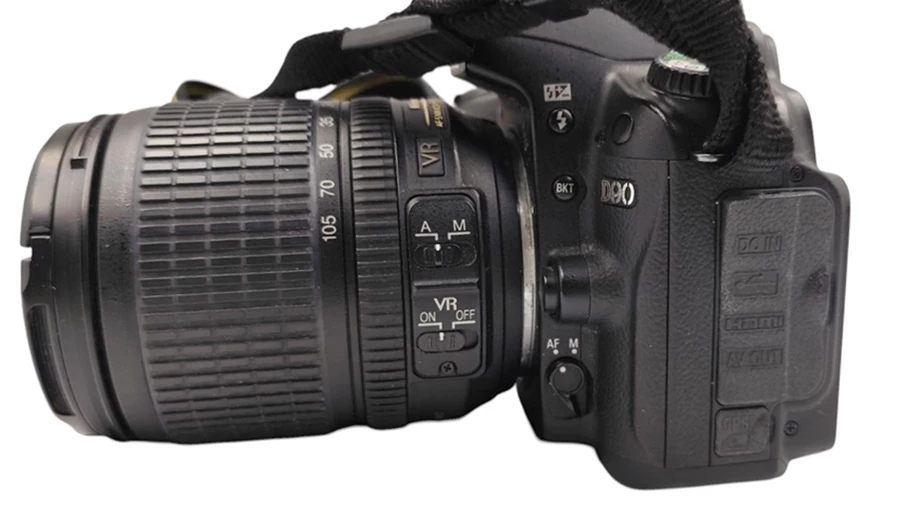 lustrzanka-nikon-d90-obiektyw-nikkor-dx-18-105mm-wizjer-206922-228850