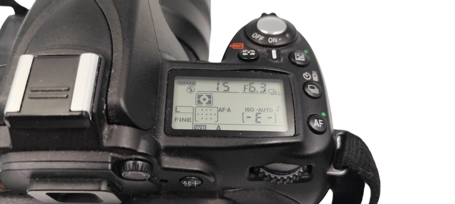 lustrzanka-nikon-d90-obiektyw-nikkor-dx-18-105mm-stabilizacja-14349-4