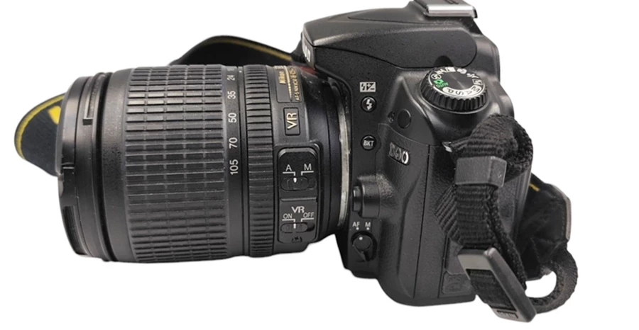 lustrzanka-nikon-d90-obiektyw-nikkor-dx-18-105mm-typ-matrycy-14228-2