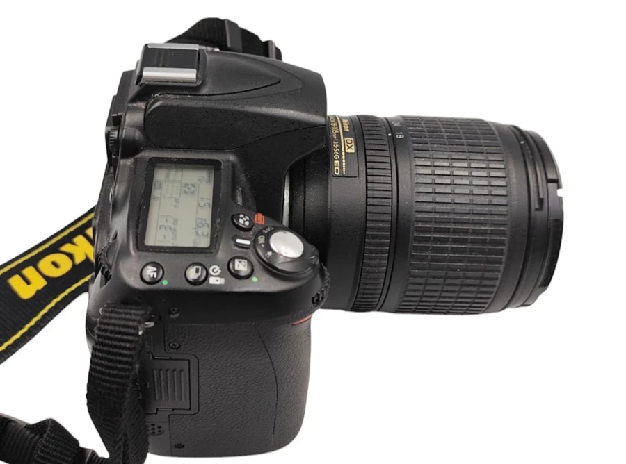 lustrzanka-nikon-d90-obiektyw-nikkor-dx-18-105mm-model-zalaczonego-obiektywu-af-s-nikkor-18-105-f35-56g-ed