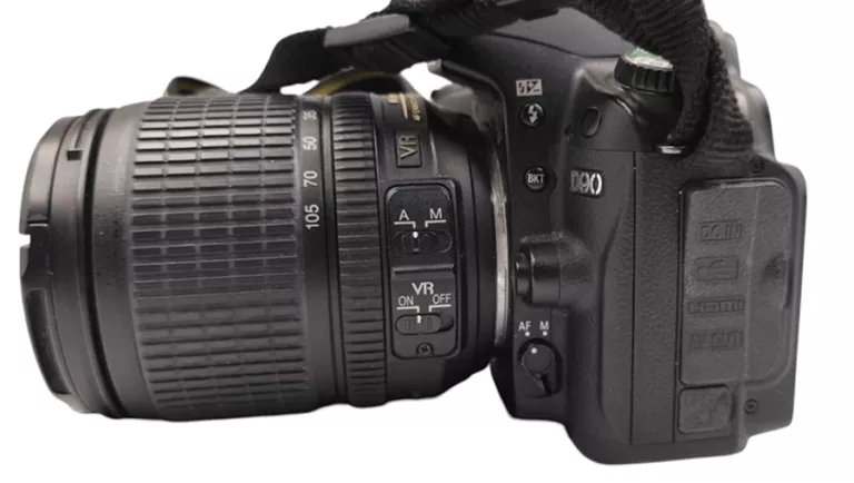 lustrzanka-nikon-d90-obiektyw-nikkor-dx-18-105mm-wizjer-206922-228850