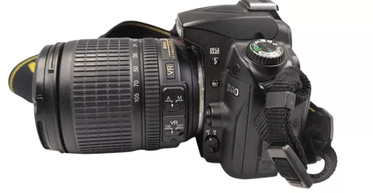 lustrzanka-nikon-d90-obiektyw-nikkor-dx-18-105mm-typ-matrycy-14228-2