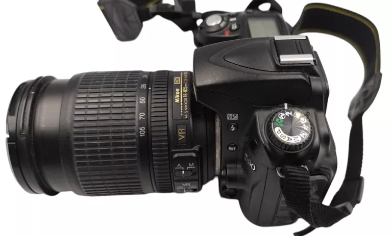 lustrzanka-nikon-d90-obiektyw-nikkor-dx-18-105mm-stan-11323-2