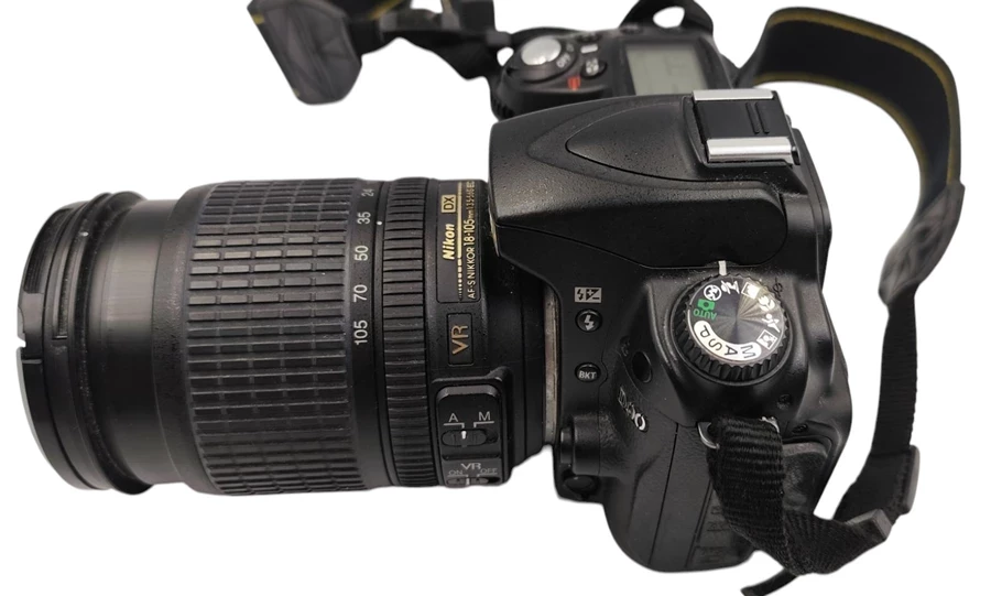 lustrzanka-nikon-d90-obiektyw-nikkor-dx-18-105mm-stan-11323-2