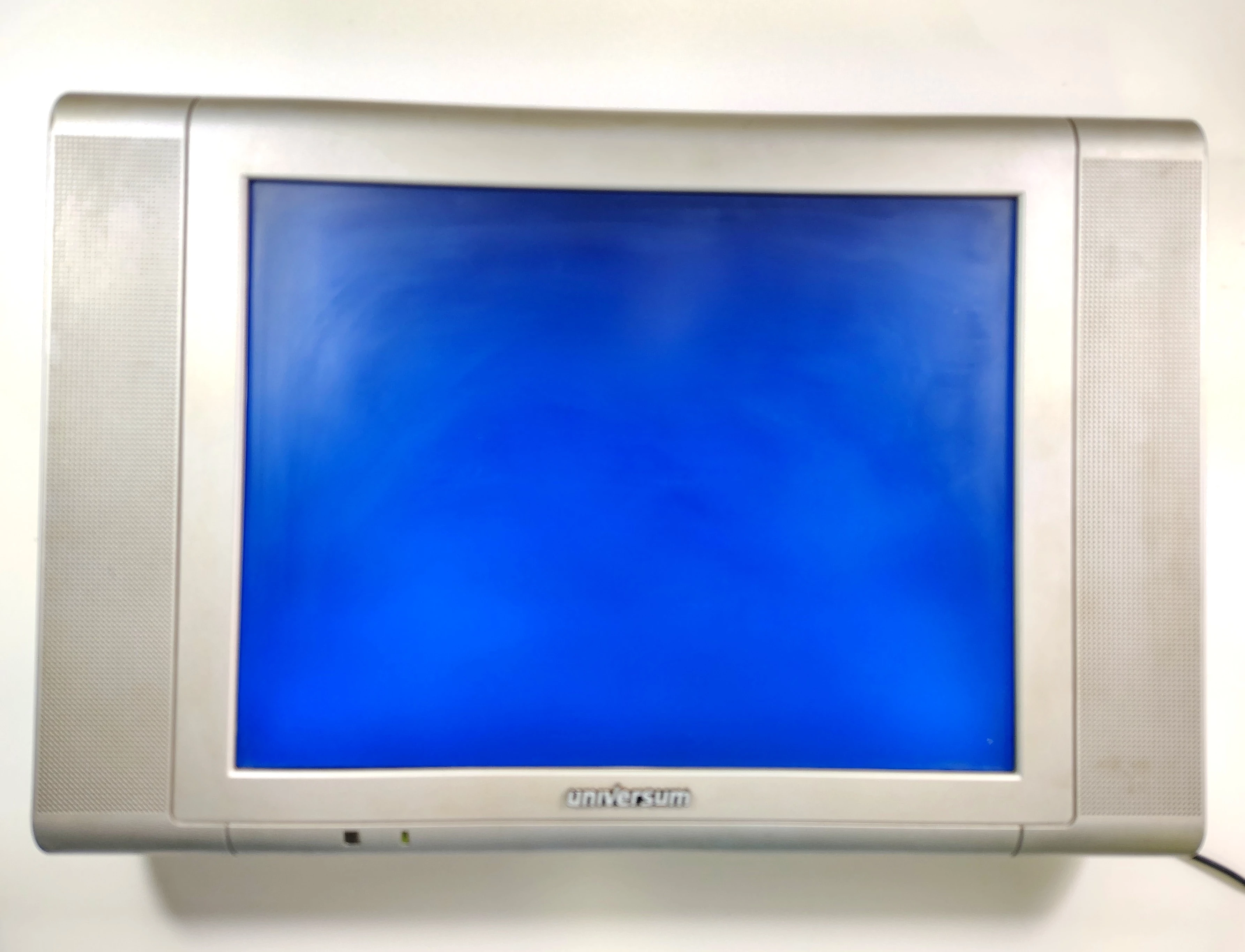 telewizormonitor-universum-ft-lcd-8151-15-cali-grochowska-8385-poznan-ska-x