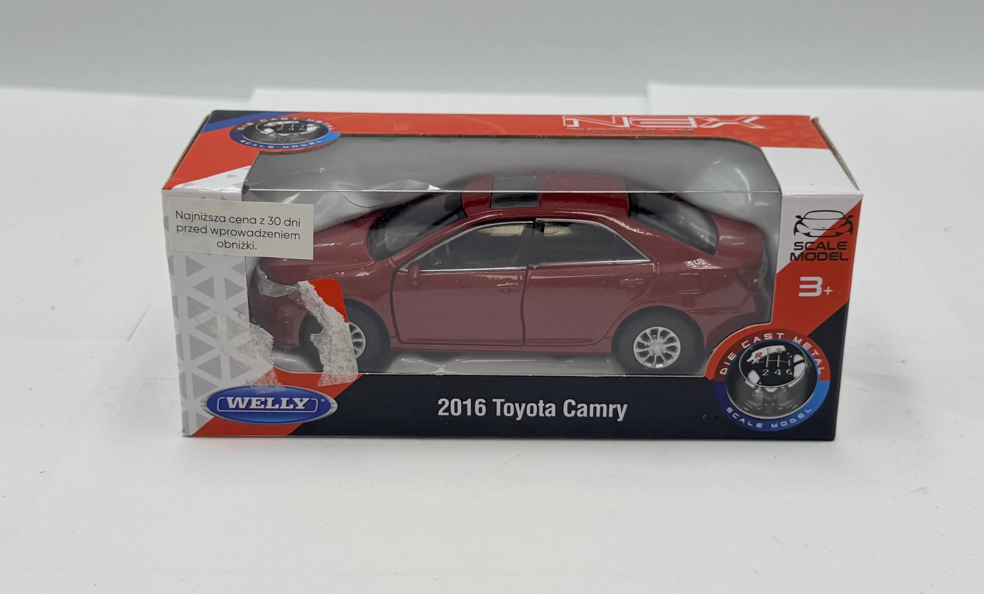 samochodzik-welly-2016-toyota-camry-jagiellonska-721-szczecin-rs