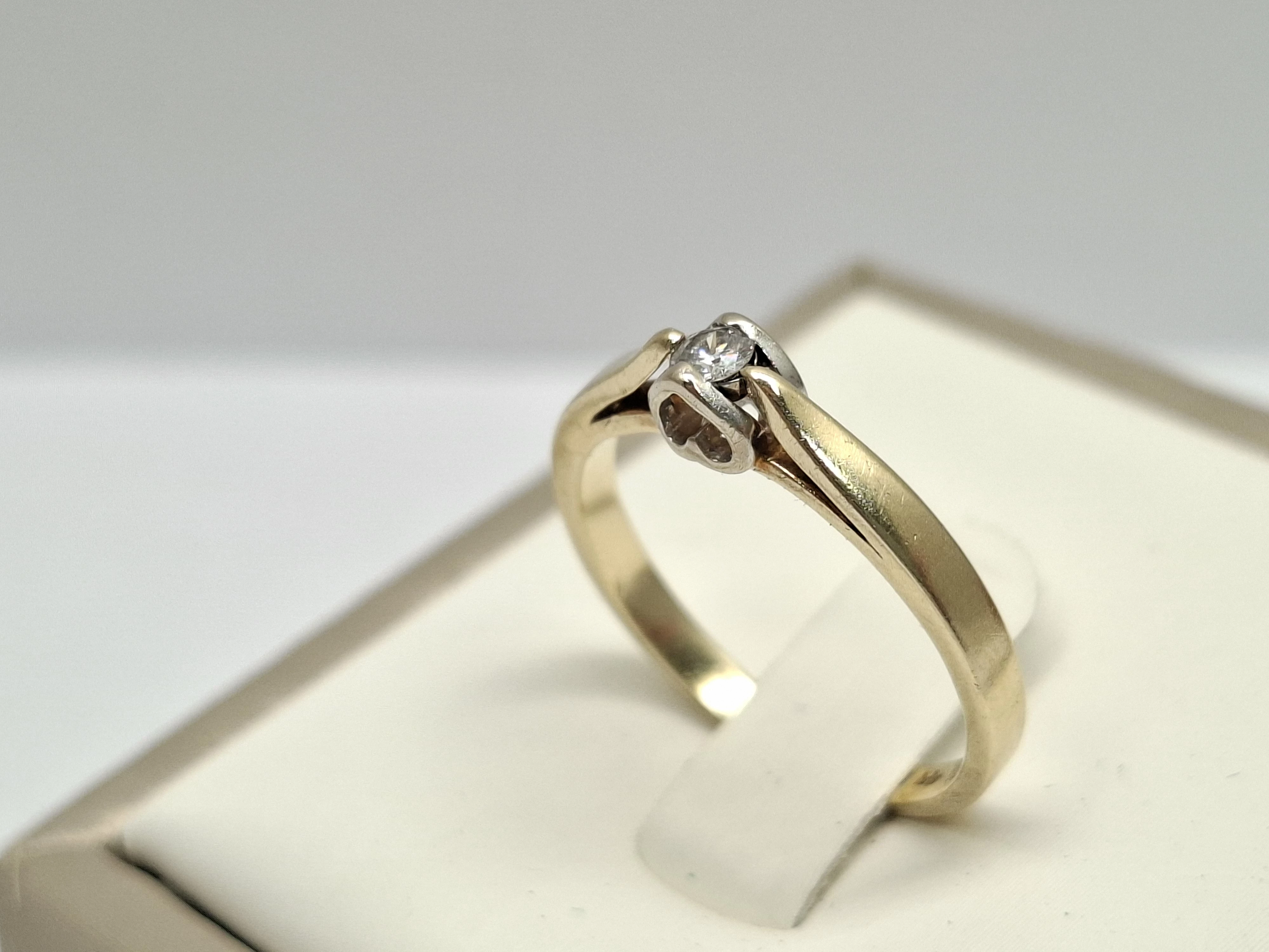 zloty-zareczynowy-pierscionek-z-sercem-585-228g-r13-brylant-008ct-rozmiarsrednica-wew-mm-372-13