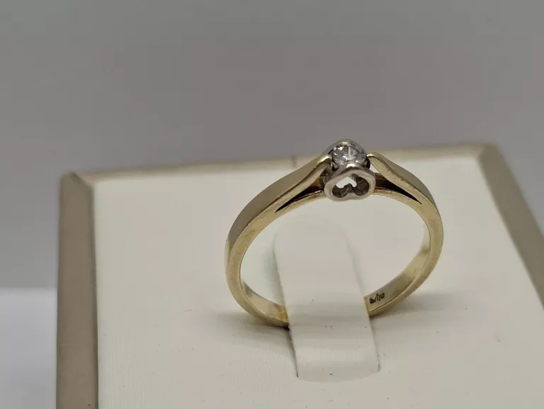 zloty-zareczynowy-pierscionek-z-sercem-585-228g-r13-brylant-008ct-rodzaj-2205-2