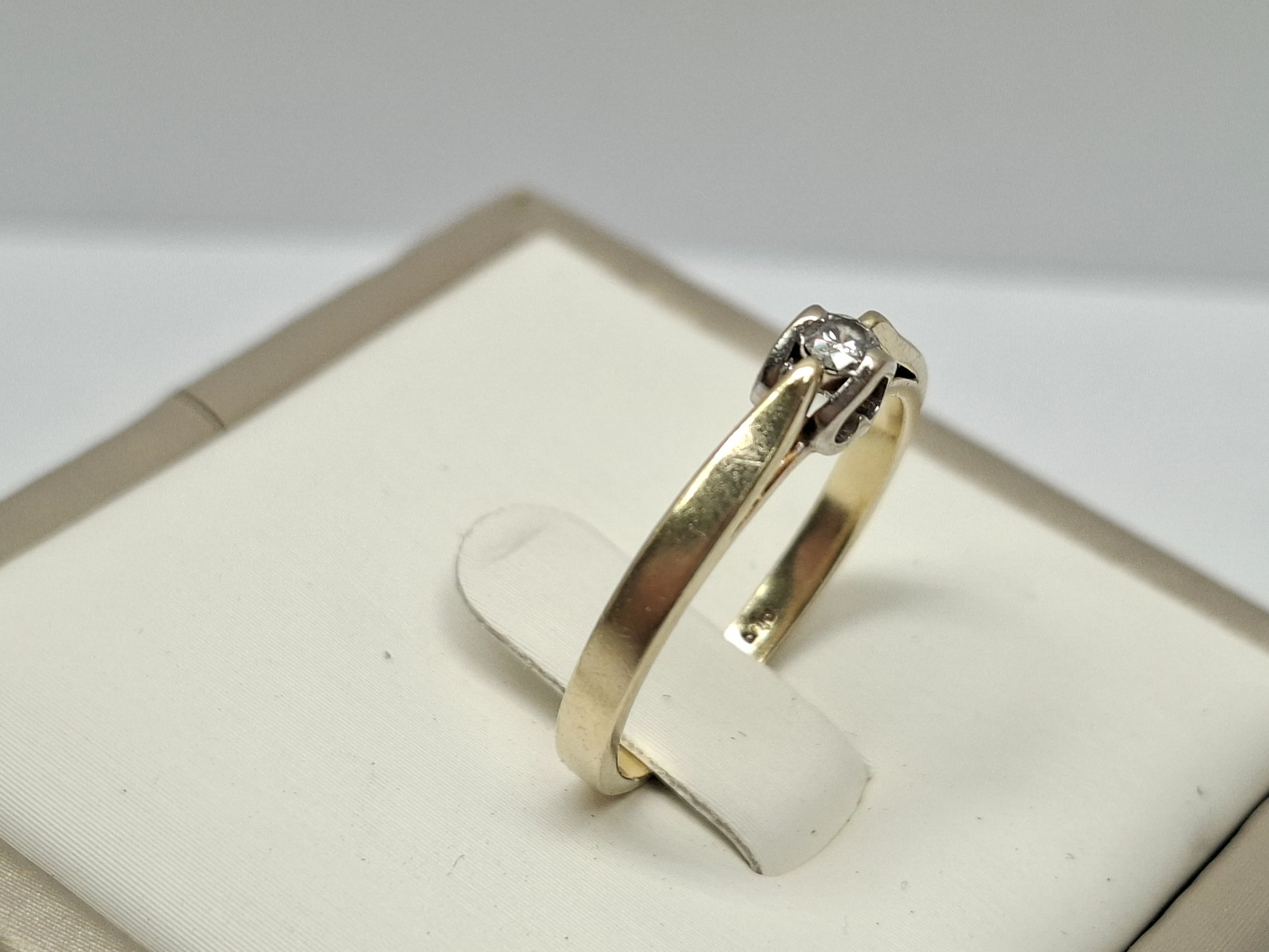 zloty-zareczynowy-pierscionek-z-sercem-585-228g-r13-brylant-008ct-material-15835-2