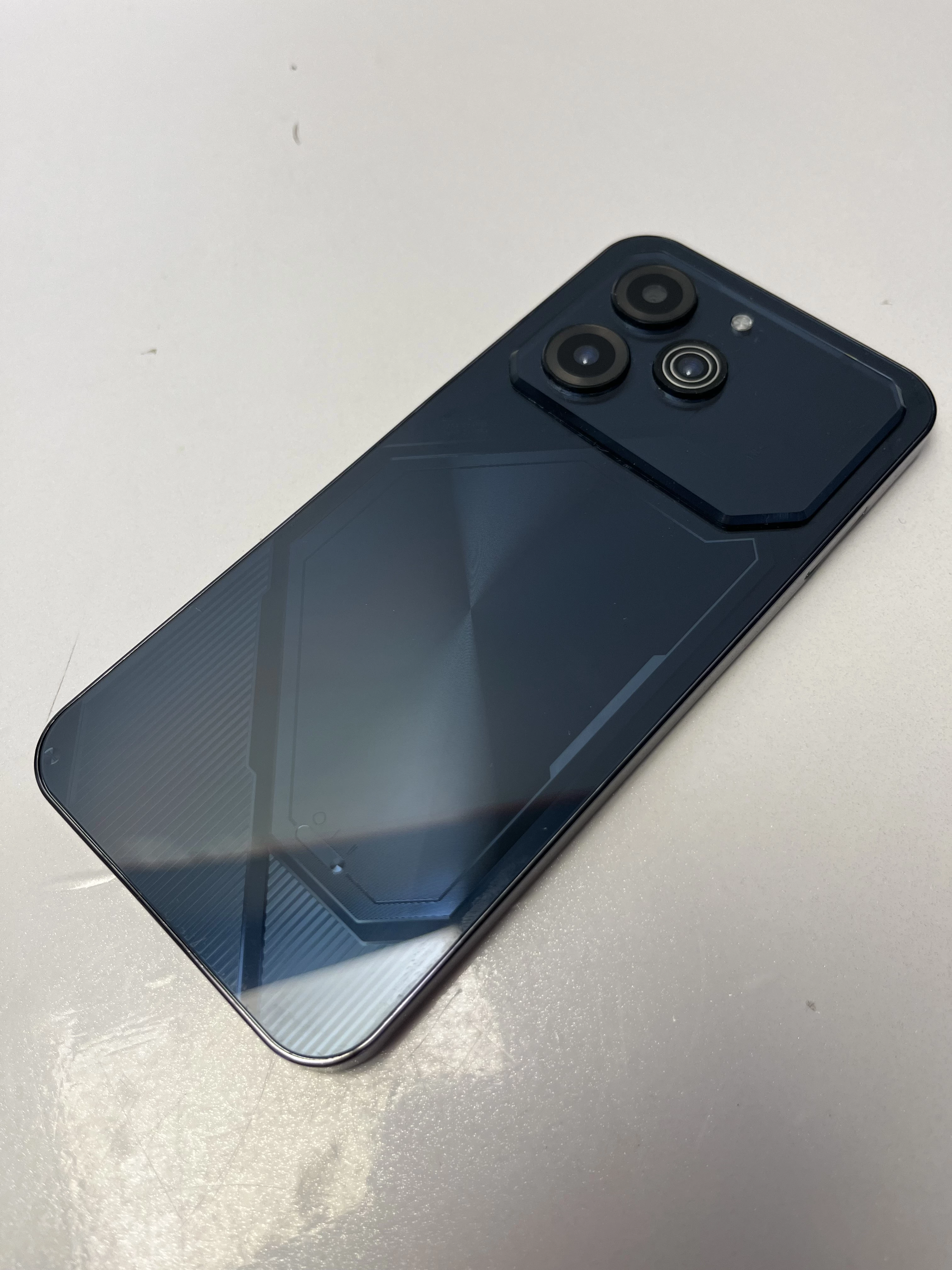 telefon-tenco-pova-6-pro-stan-11323-2