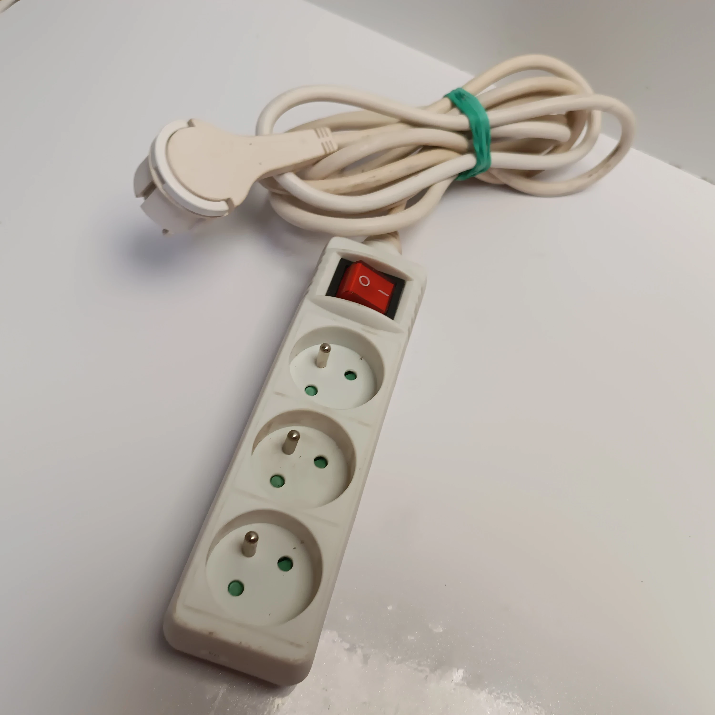 przedluzacz-3-z-wylacznikiem-osiedle-teatralne-3u15-krakow