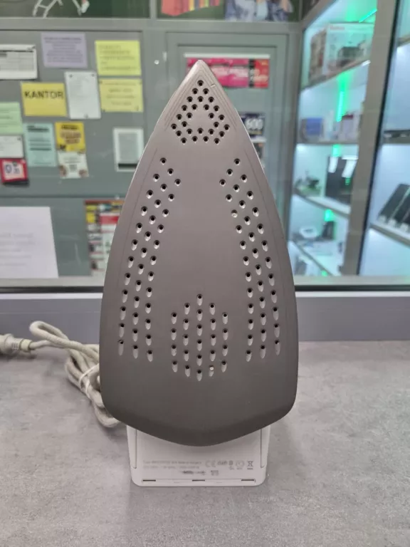 zelazko-parowe-braun-prostyle-4661-kolor-dominujacy-129357-2