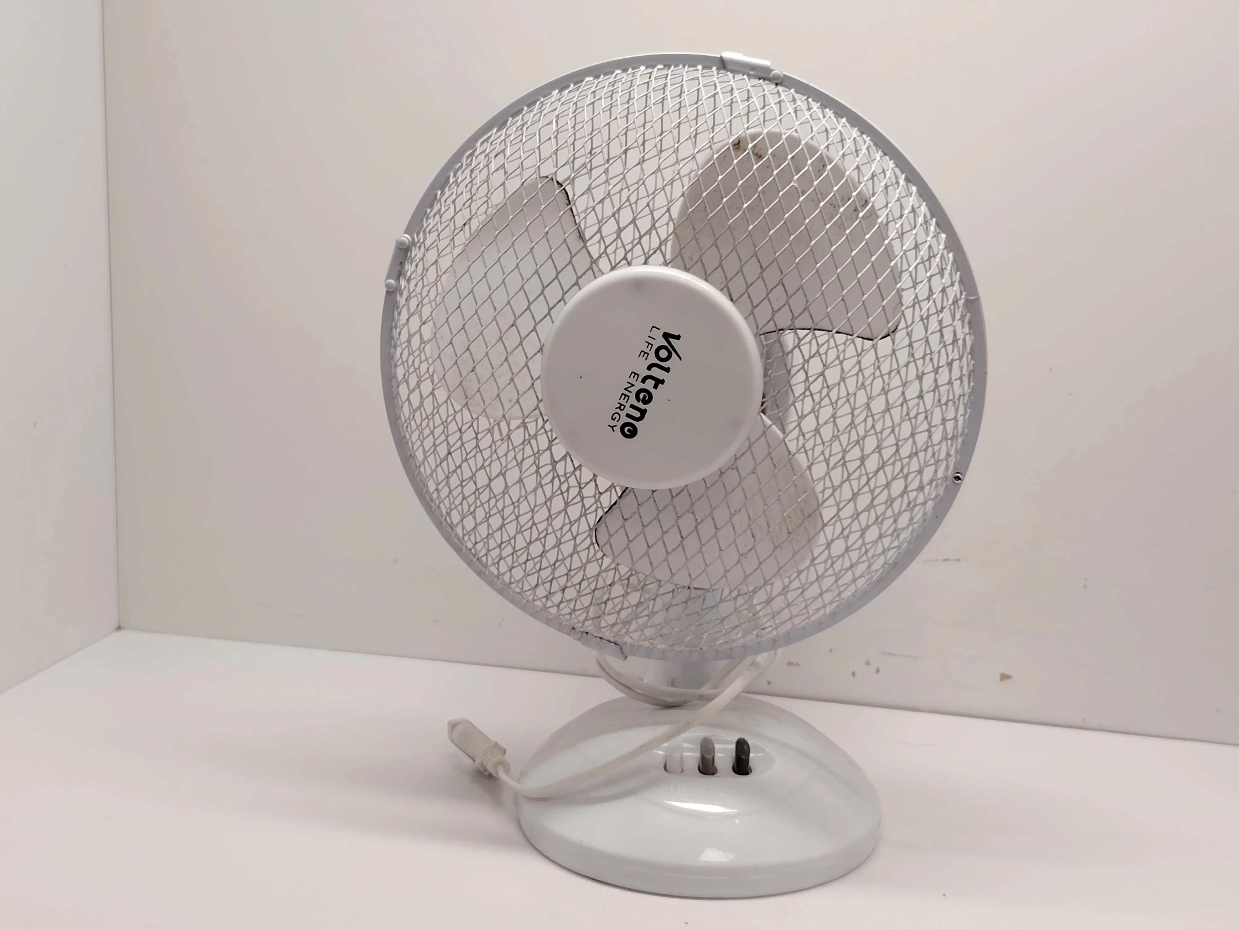 wiatraczek-biurkowy-volteno-vo0020-boh-warszawy-69-bartoszyce