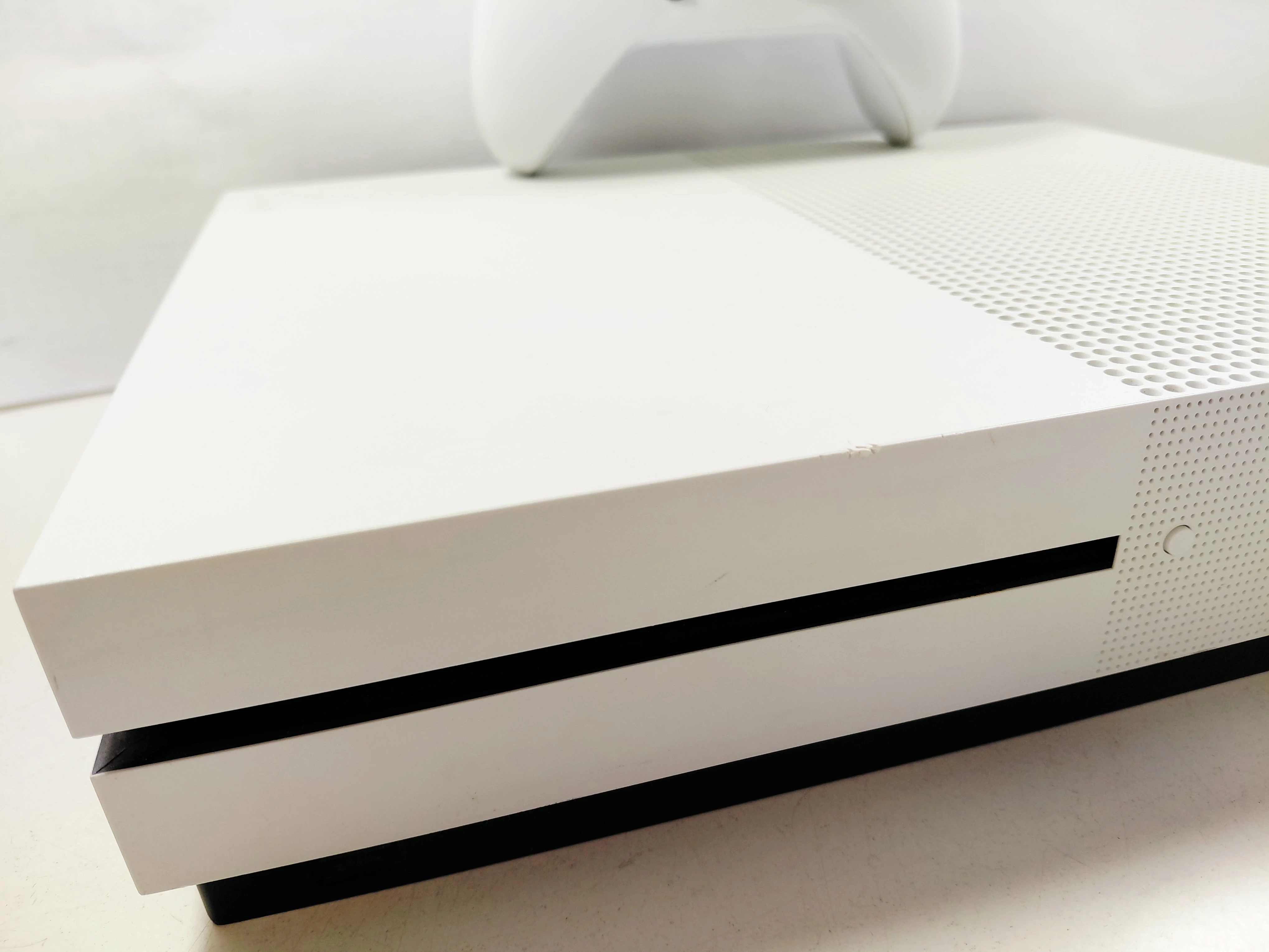 konsola-xbox-one-s-producent-248914-1988163