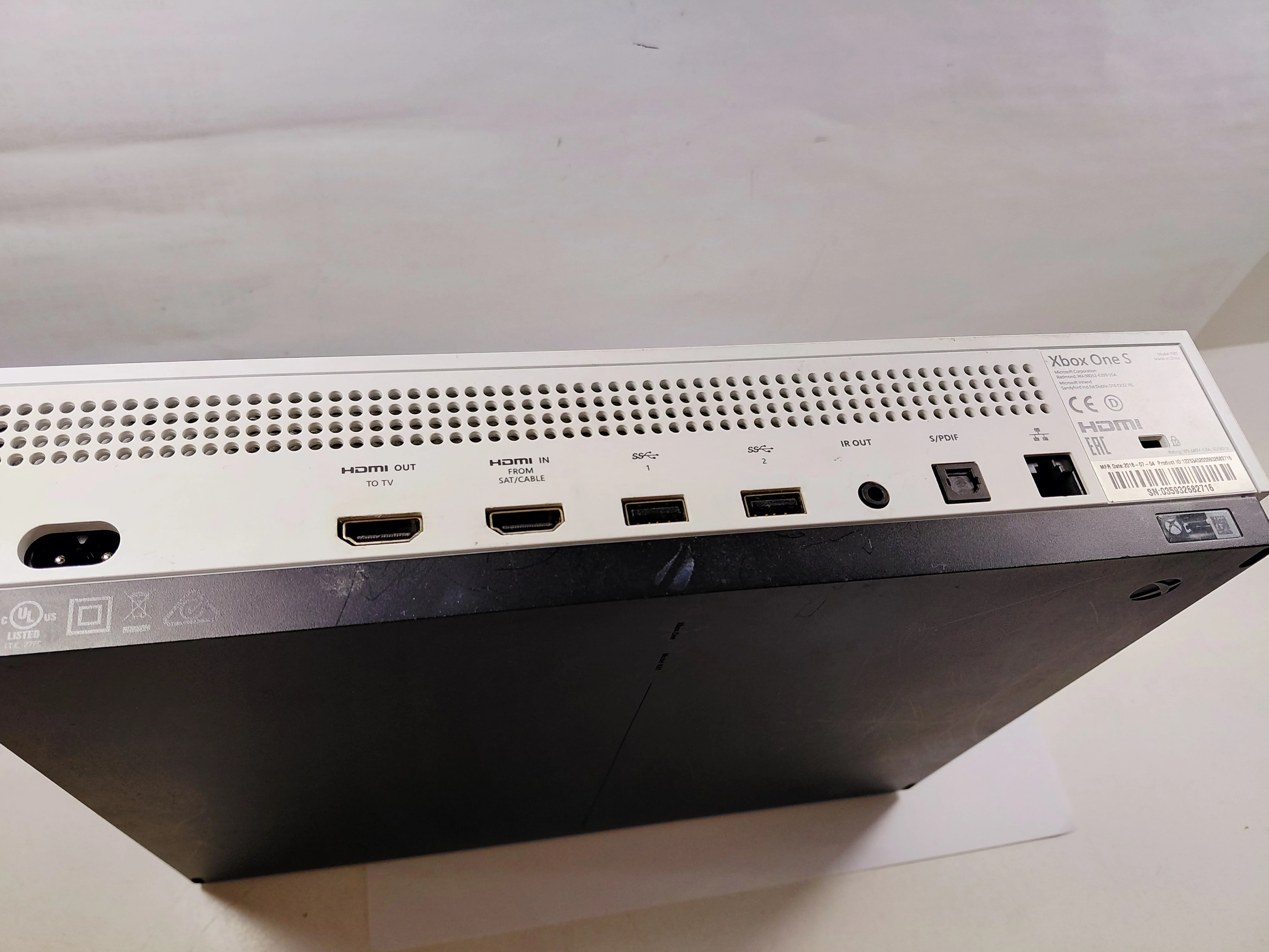 konsola-xbox-one-s-ean-gtin-5900626820608