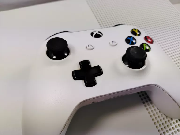 konsola-xbox-one-s-dysk-wbudowana-pamiec-5179-51