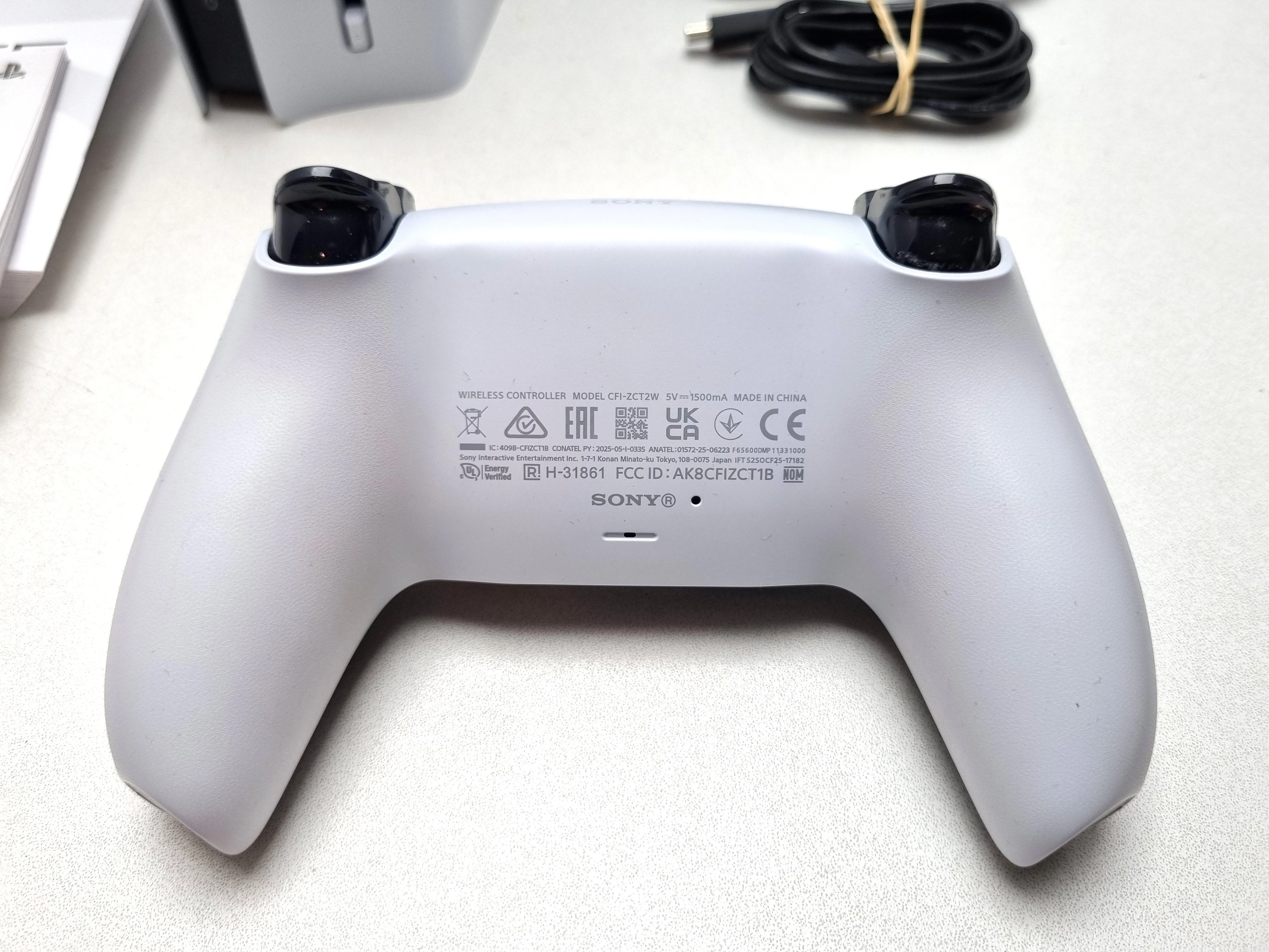 konsola-ps5-slim-1tb-pad-komplet-kod-producenta-cfi-2116