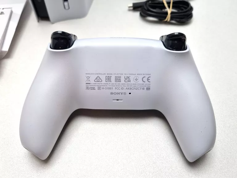 konsola-ps5-slim-1tb-pad-komplet-kod-producenta-cfi-2116