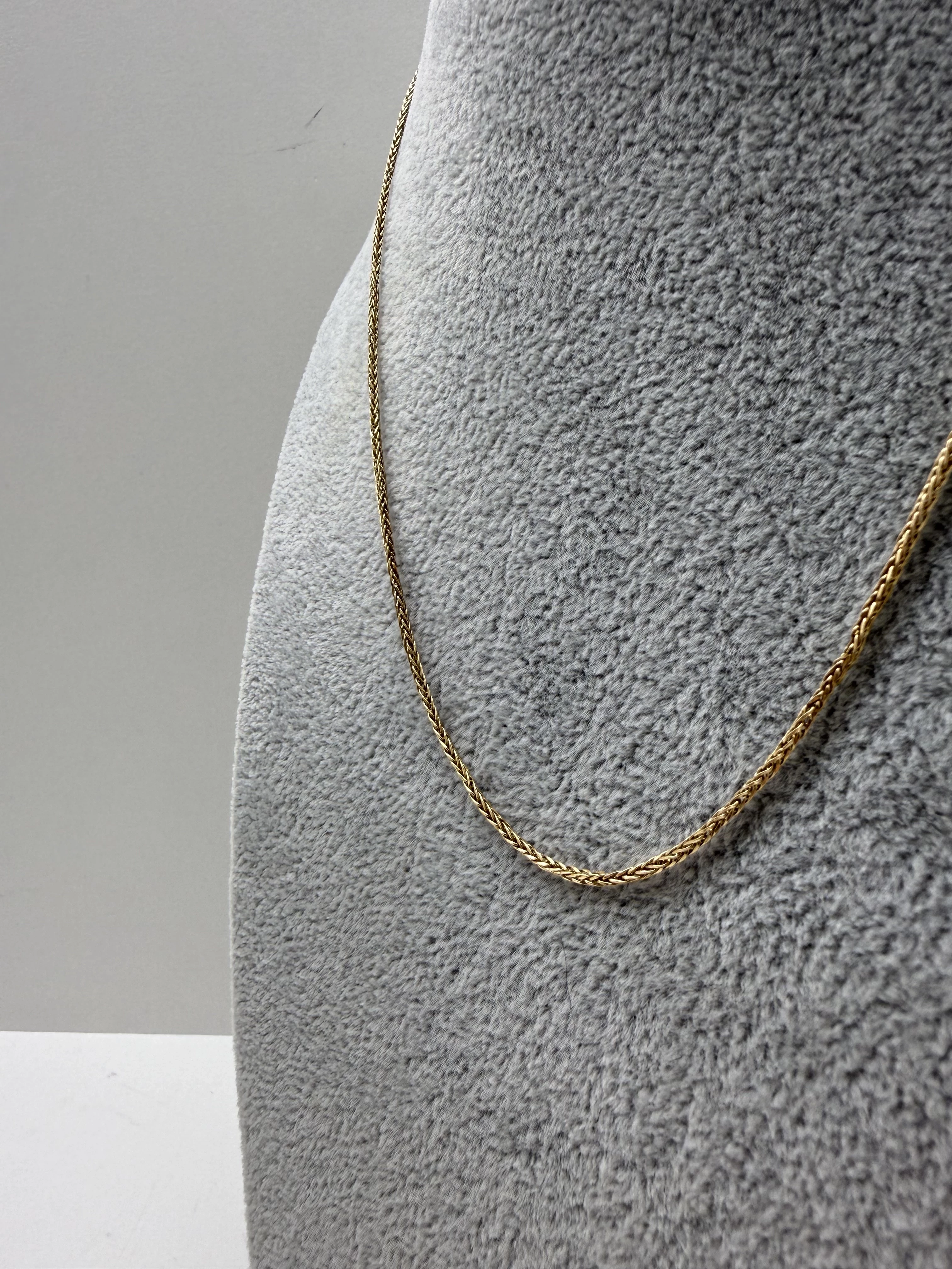 piekny-zloty-lancuszek-585-233g-stan-11323-2